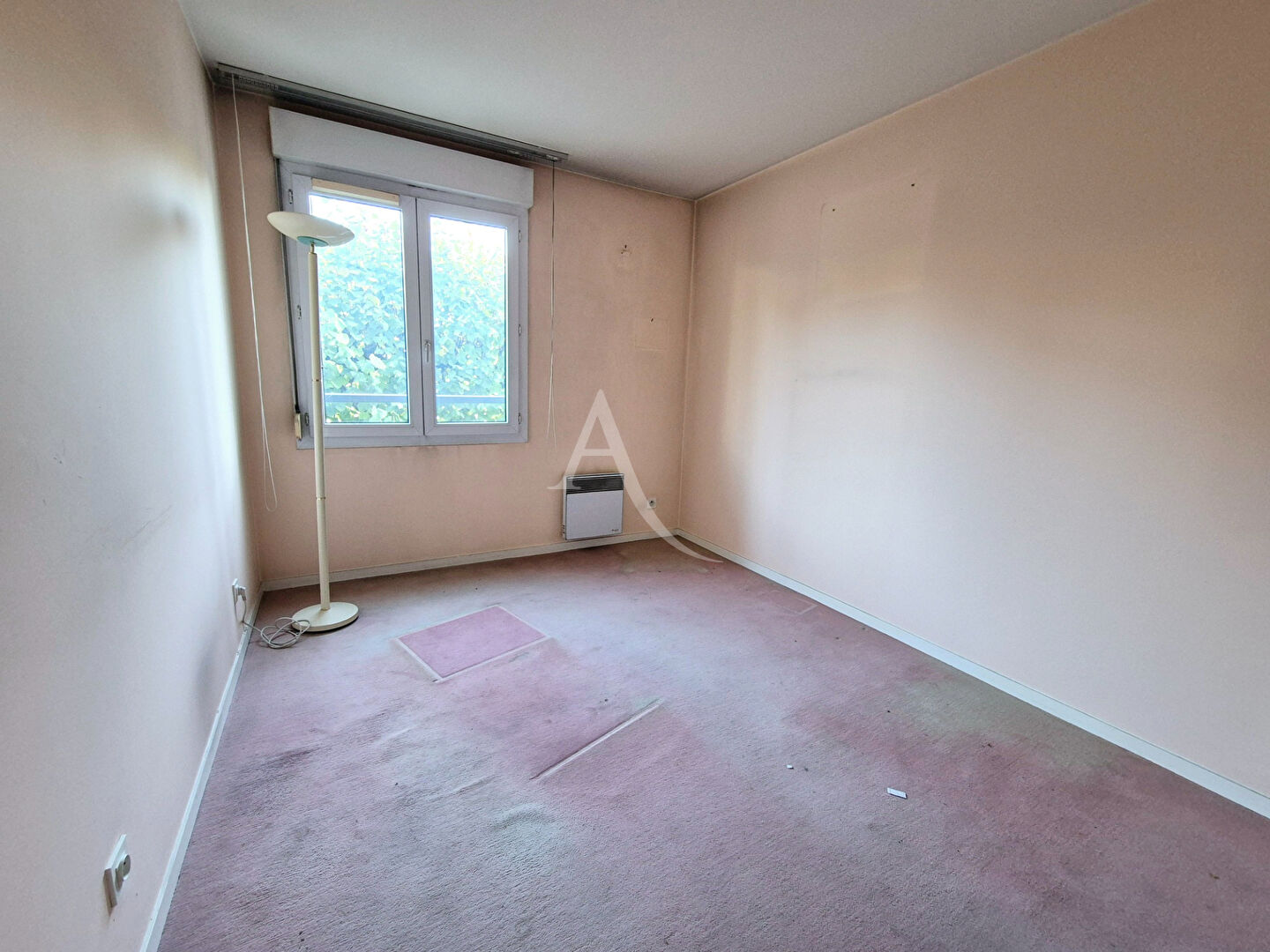 Photo Appartement 4 pièces avec balcon, cave et double garage image 6/6