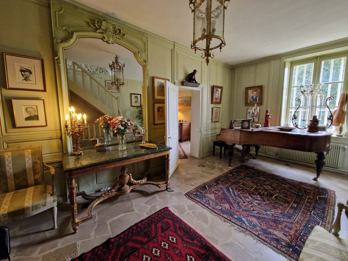 Photo Propriété de (434 m²) en vente près de Lizy image 4/6