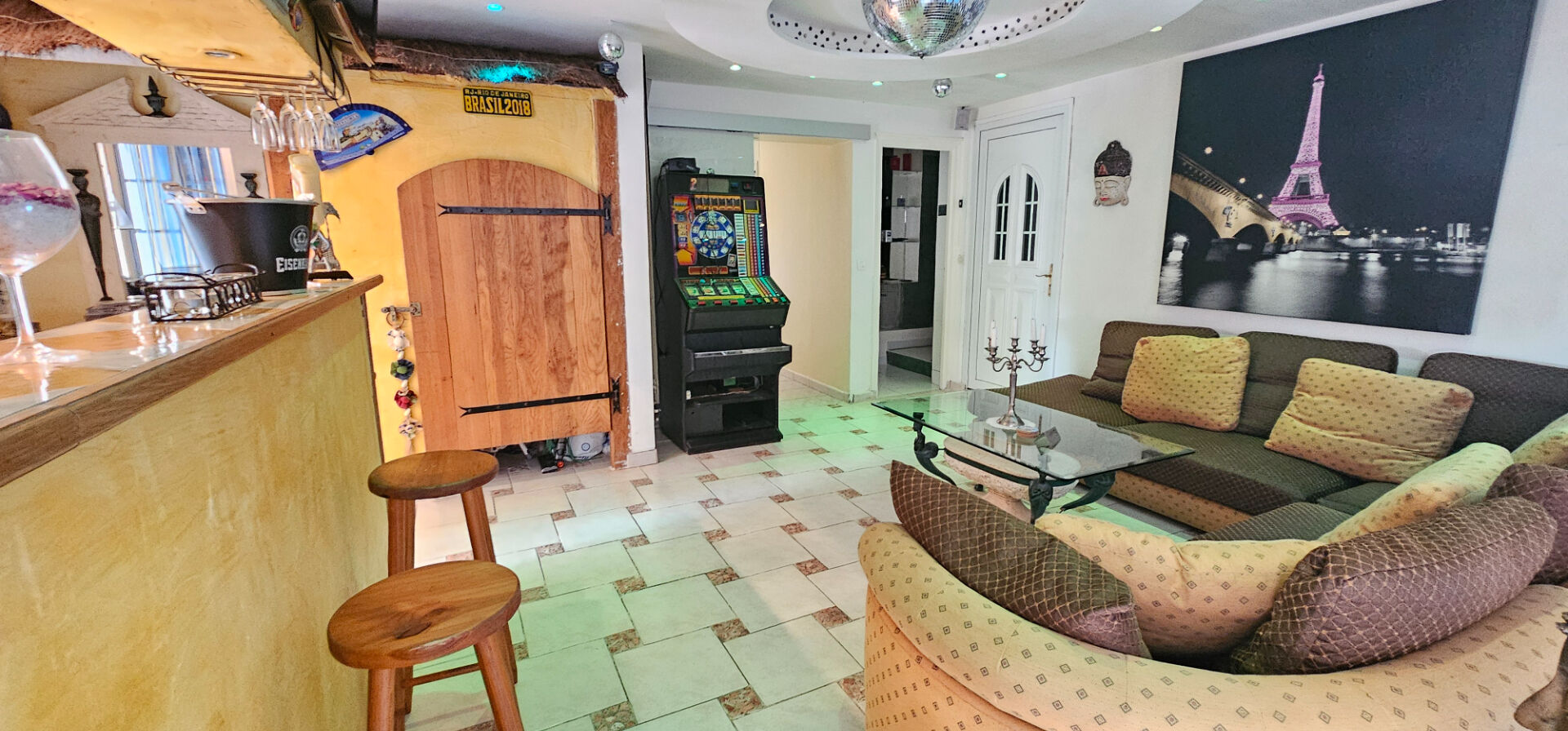 Photo BELLE DEMEURE A SAINT MESMES ( 265 M² ) image 6/6