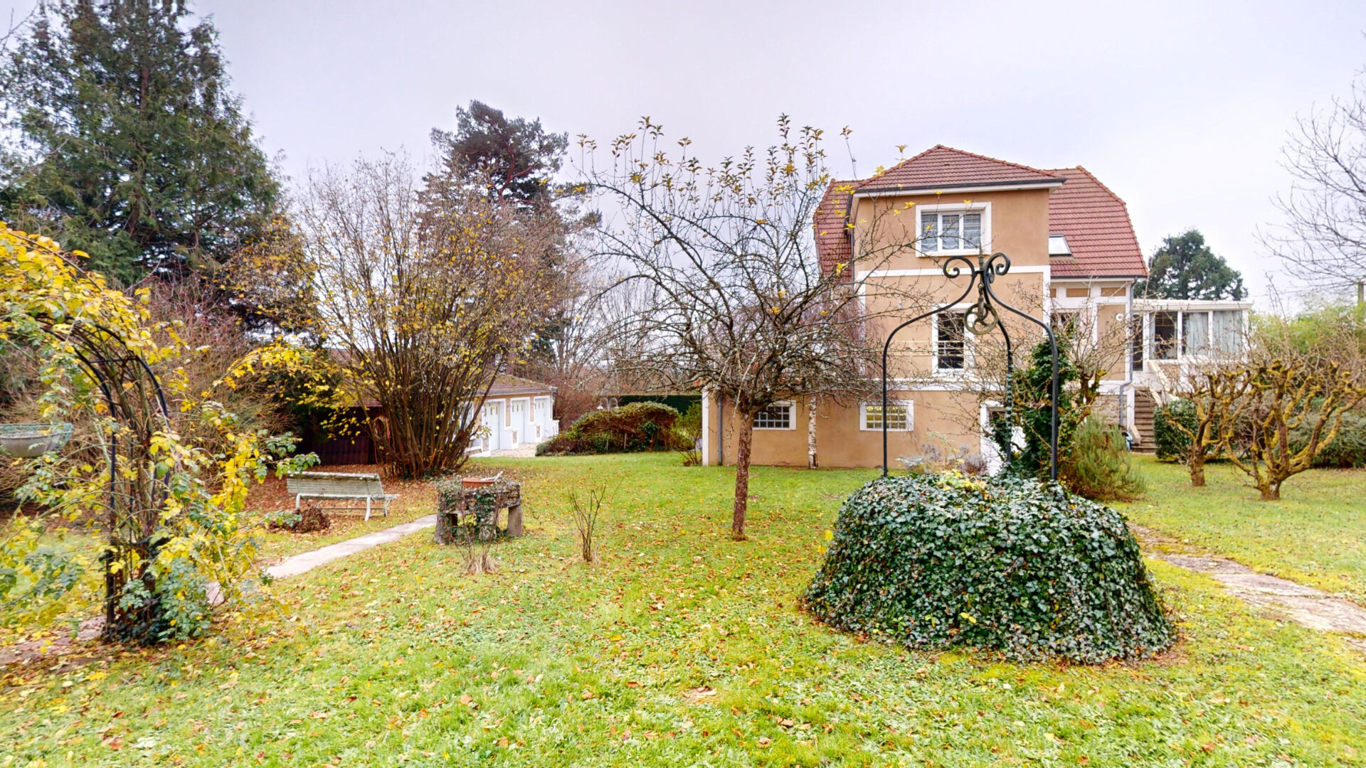 Photo Maison T9 (222 m²) à vendre à Boissy-le-Châtel image 4/6