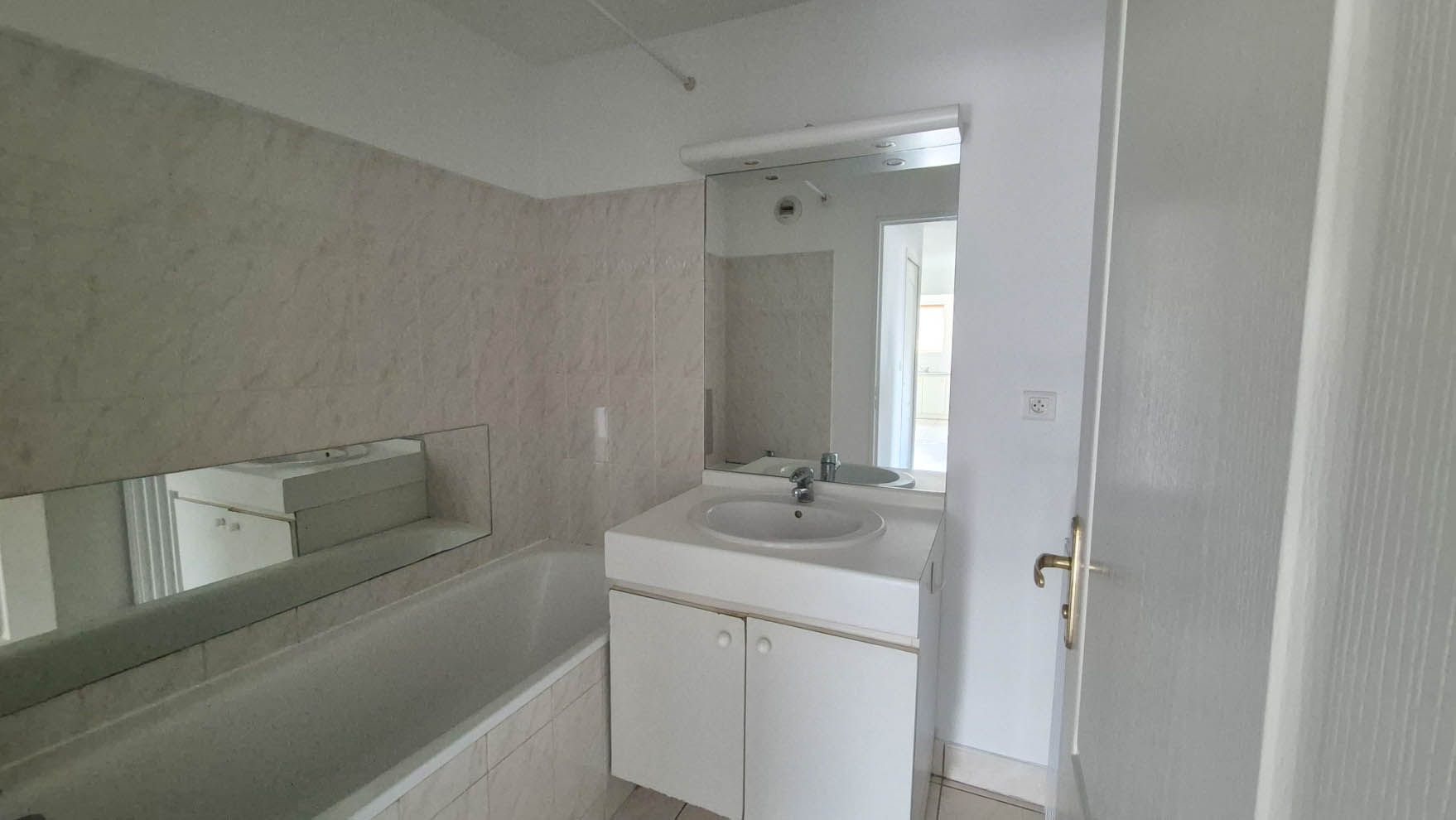 Photo Magny-le-Hongre Centre ? 3 pièces libre, idéal résidence principale ou investisseur image 6/6