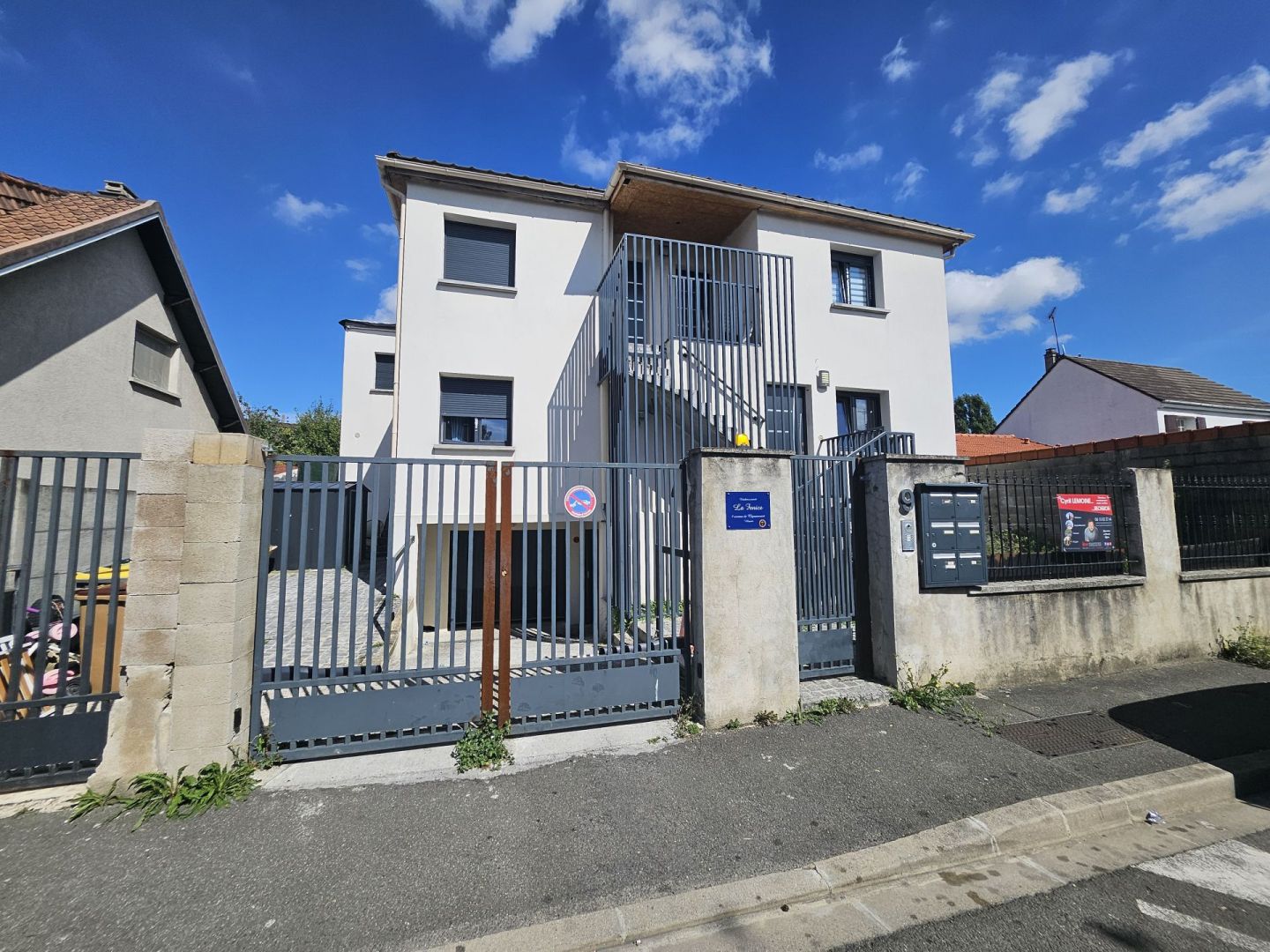 Photo VENTE d'un immeuble de rapport à VILLEPINTE image 2/2