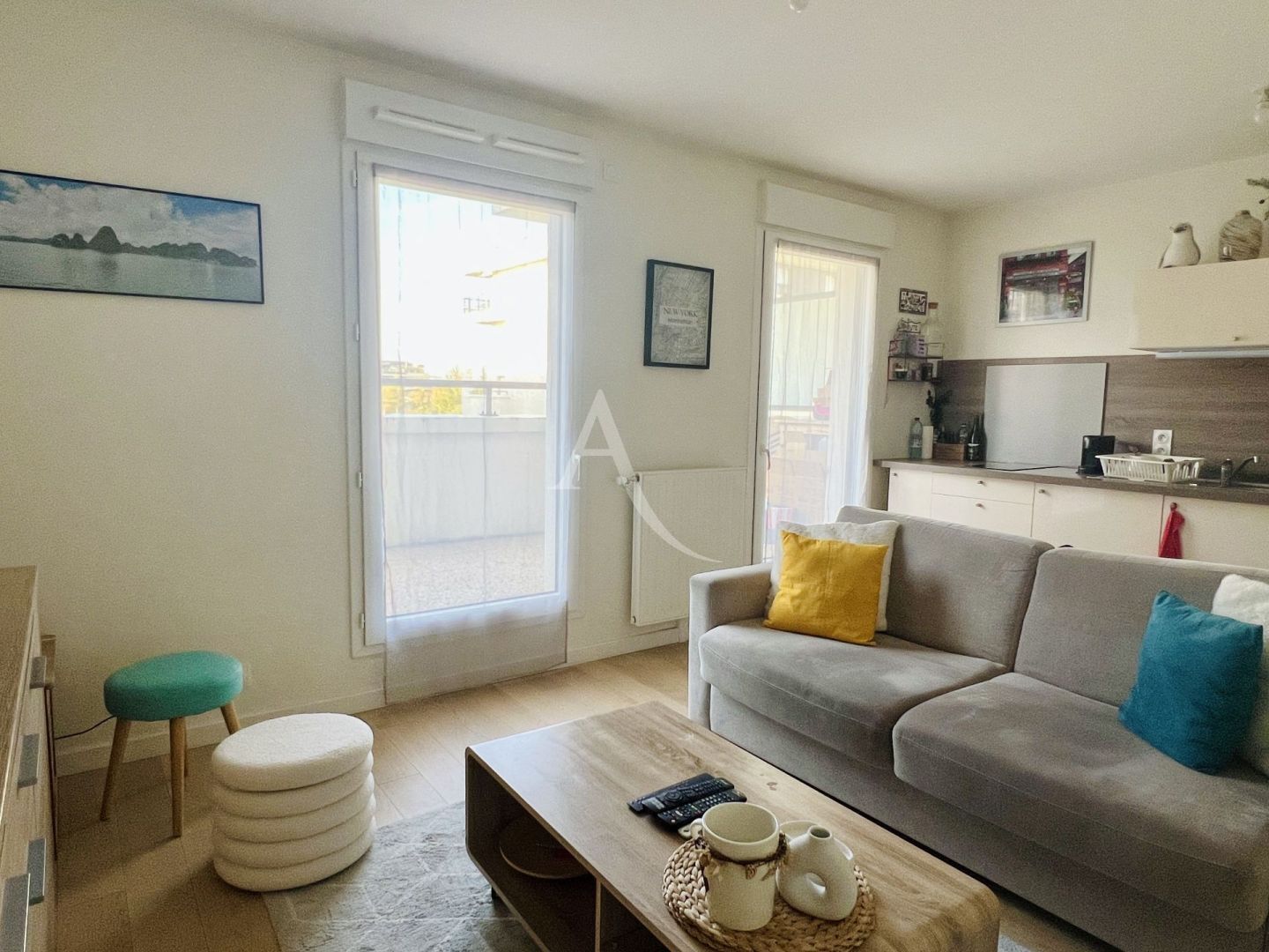 Photo En exclusivité, charmant studio avec balcon, calme! image 1/6