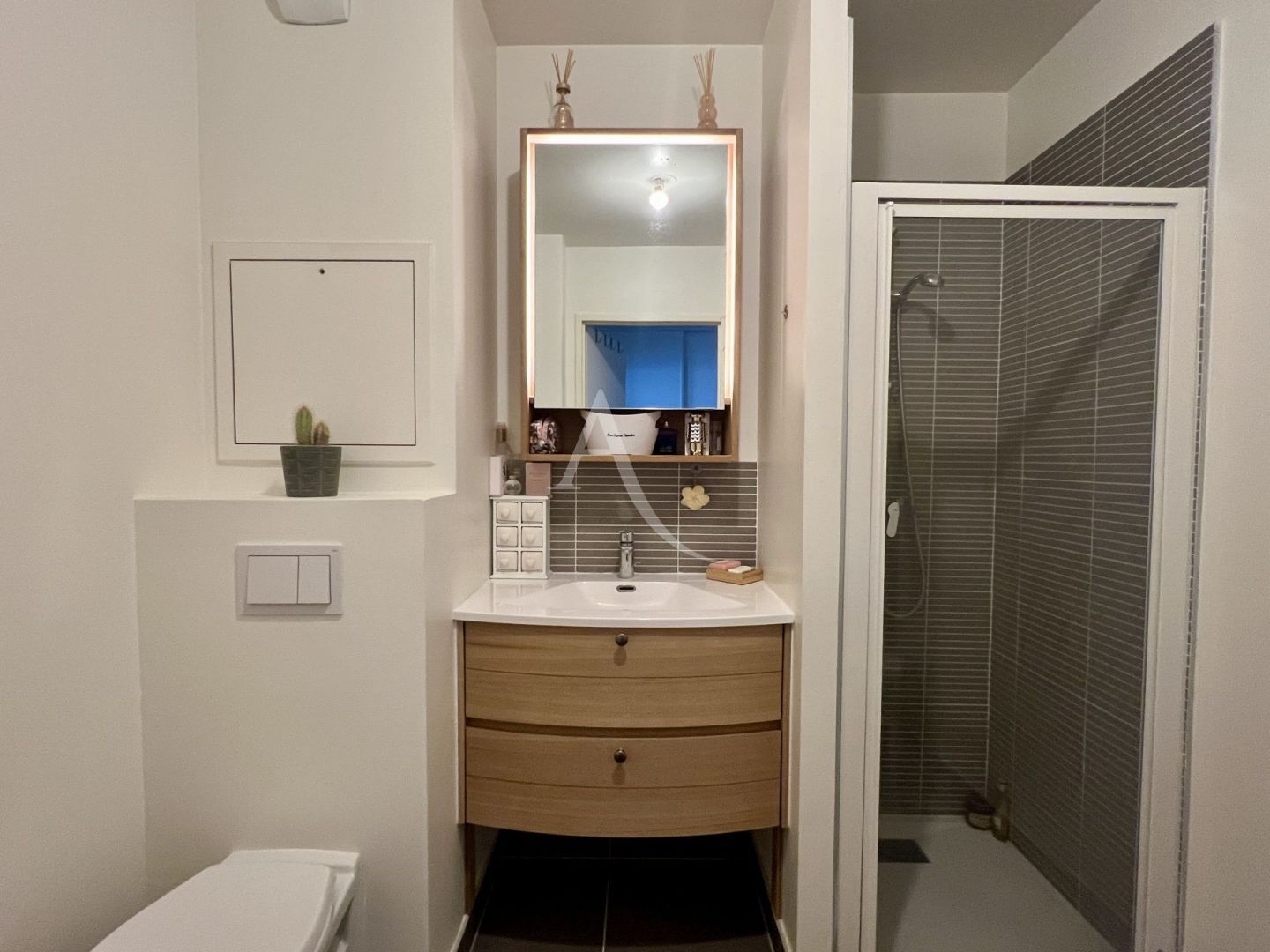 Photo En exclusivité, charmant studio avec balcon, calme! image 4/6