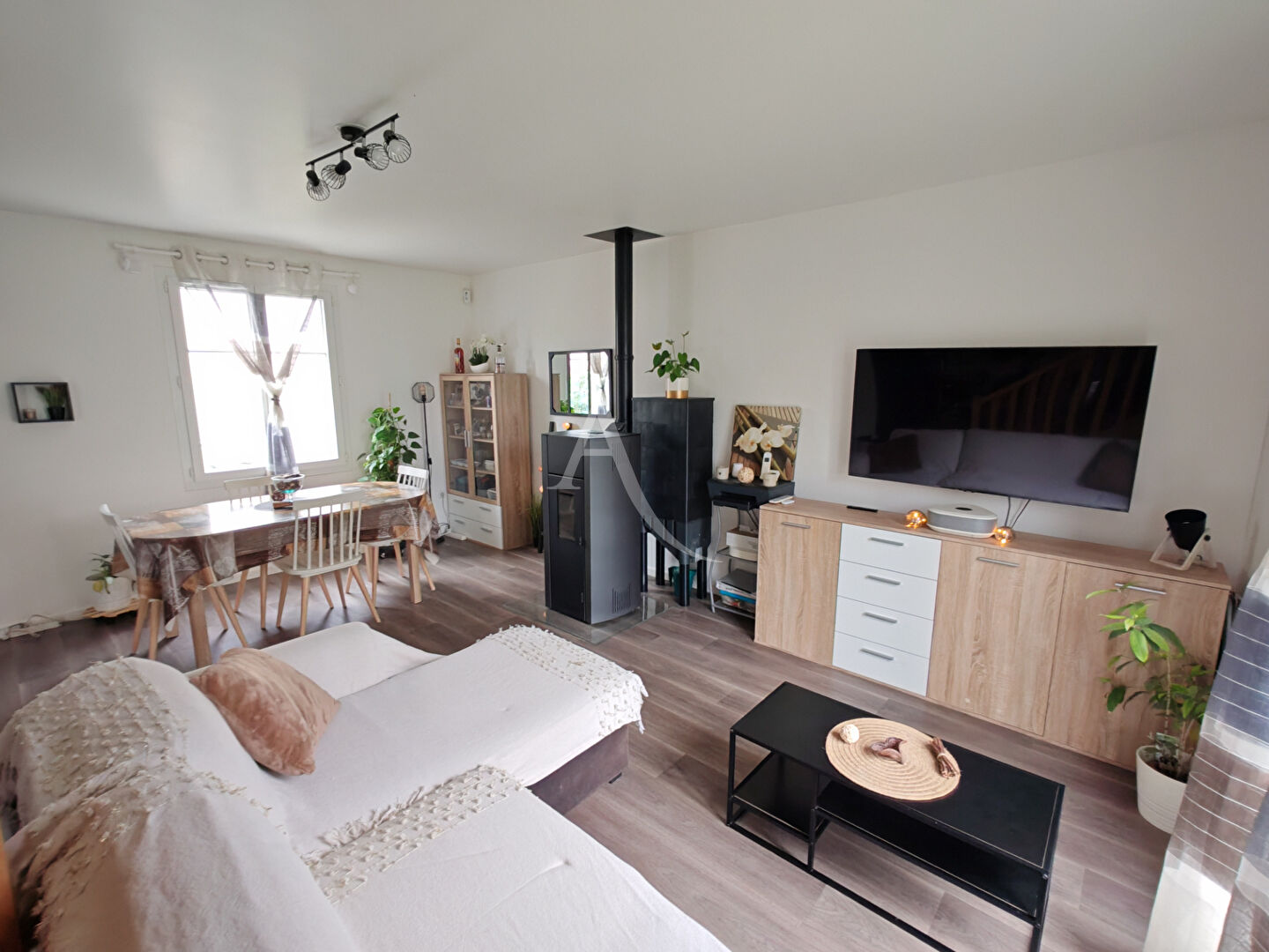 Photo Maison familliale à Rouvres 4 pièce(s) 90 m2 image 4/6