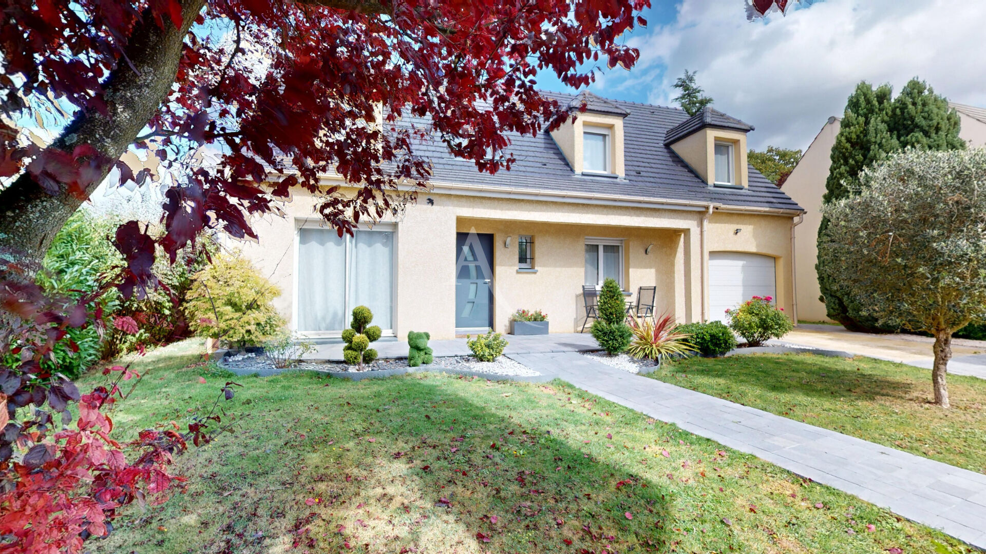 Maison familiale individuelle 5 chambres - Mareuil-lès-Meaux