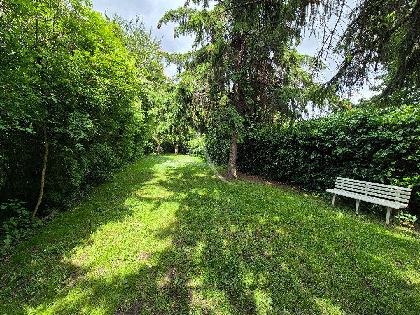 Photo Maison familiale avec 600m² de jardin ! image 2/6