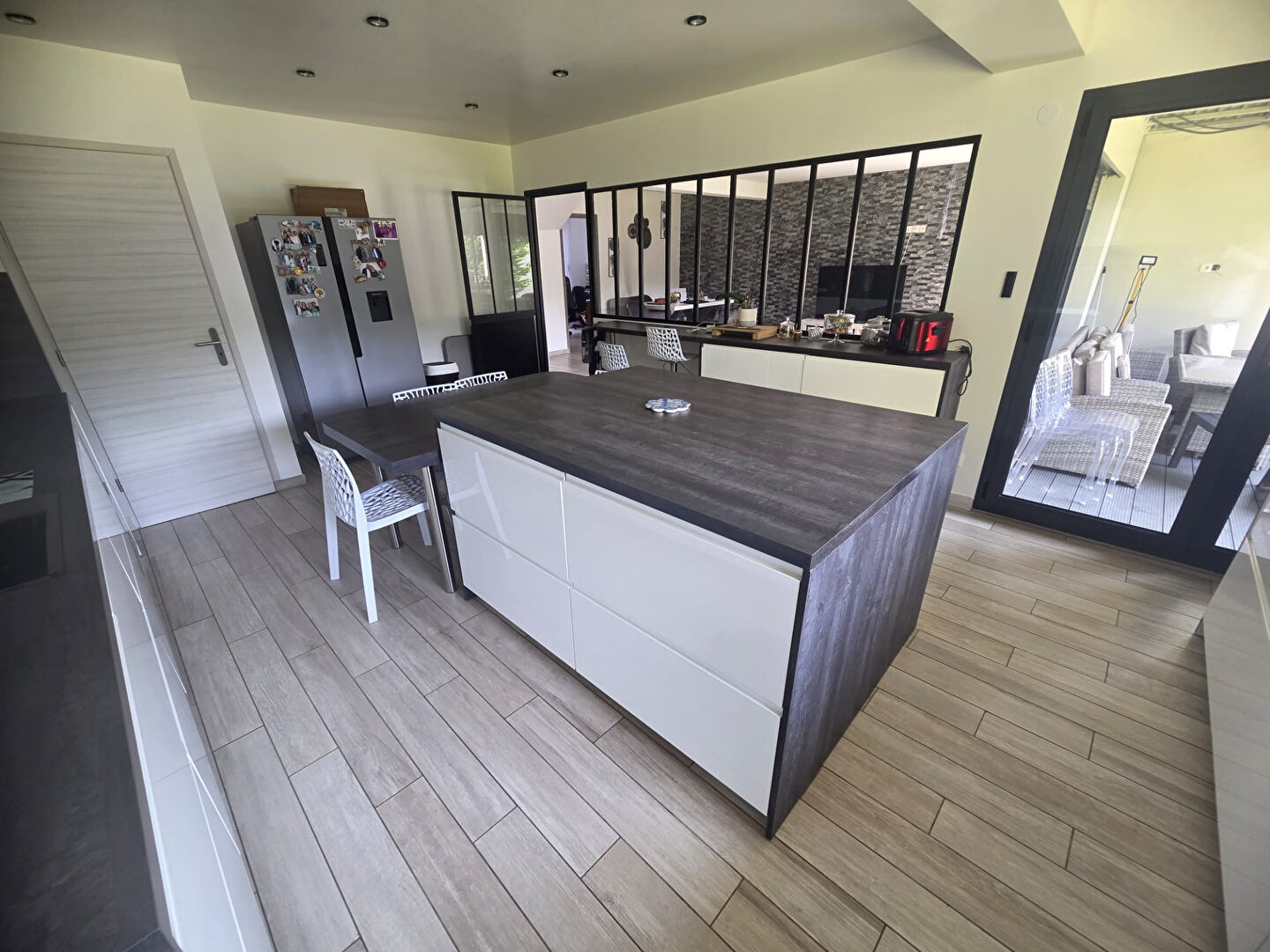 Photo JUILLY : BEAU VOLUME PRINCIPAL + dépendance  (idéal Prof libérale et artisan ! ) image 6/6