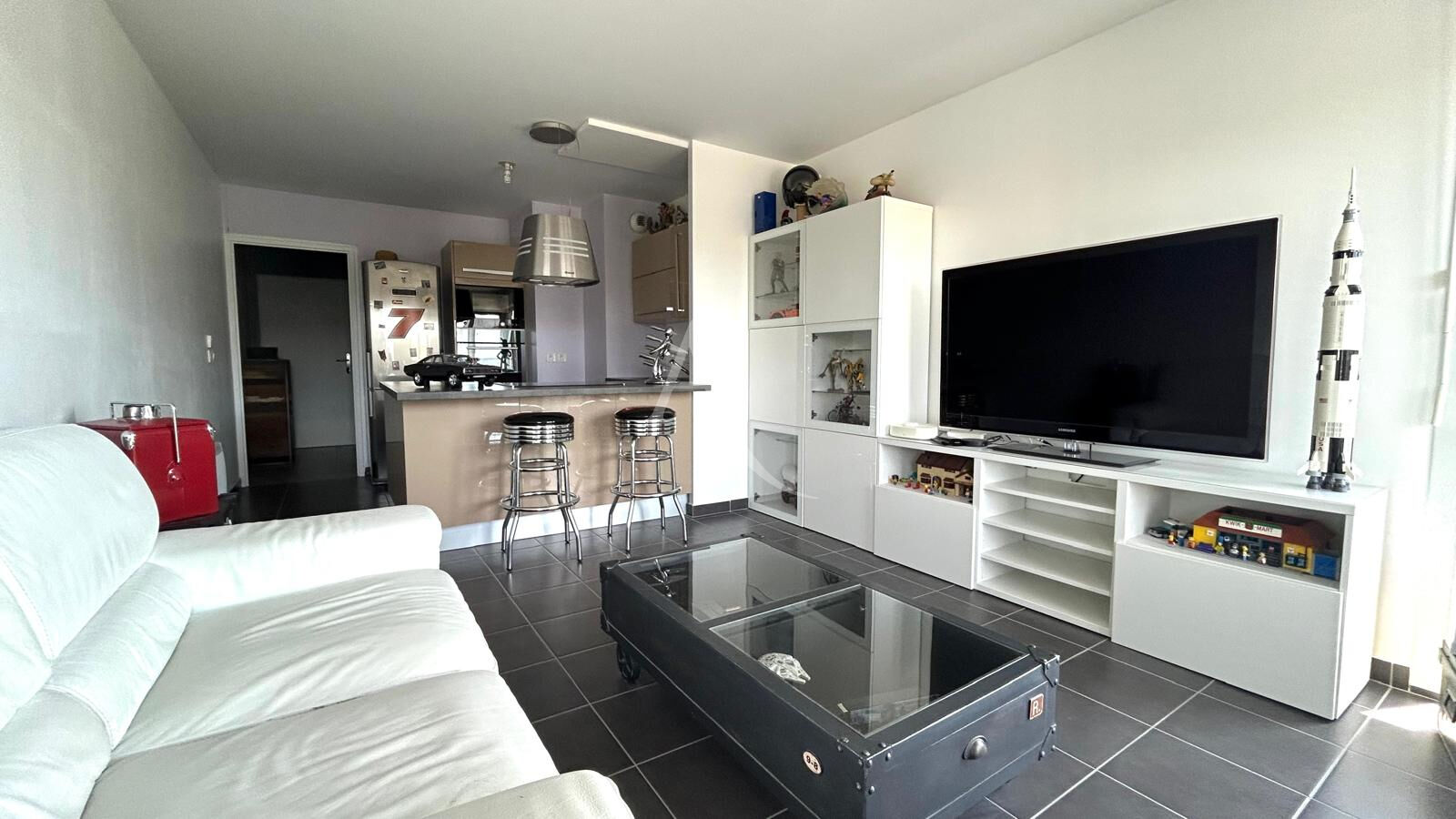 Photo Appartement 3 pièces - 58m² - Dernier étage image 1/6