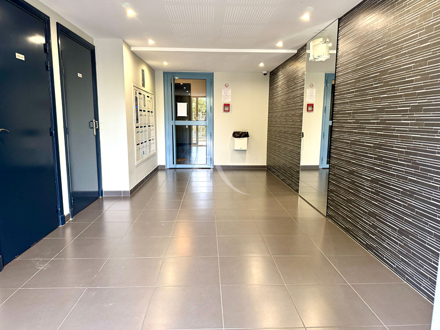 Photo À vendre - Lumineux 2 pièces d'environ 49 m² avec balcon et vue sur le parc - Coupvray image 6/6