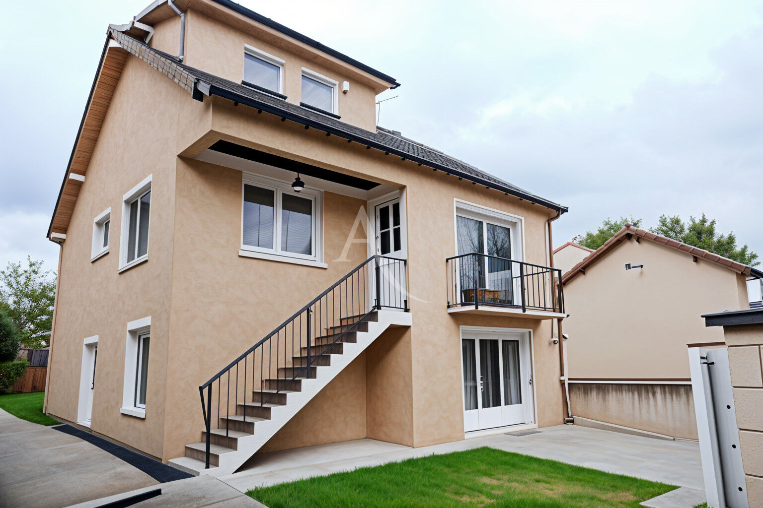 Grande maison familiale 8 pièces -168 m²  -Secteur recherché du Plateau