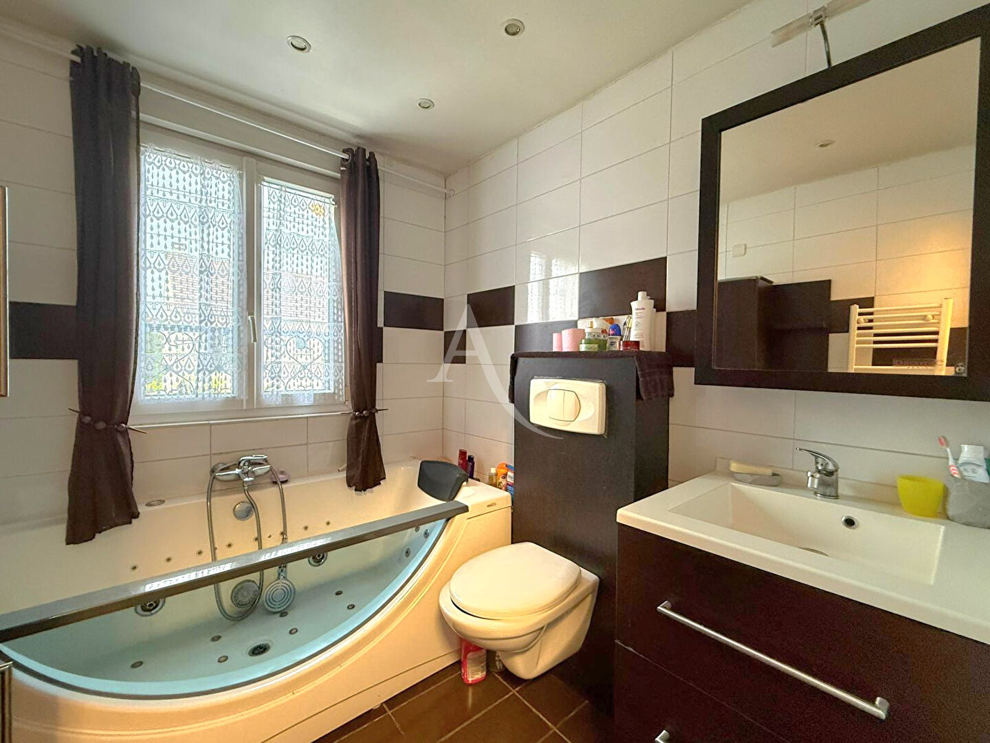 Photo Entre CENTRE-VILLE et RER A : Maison 3 chambres image 6/6