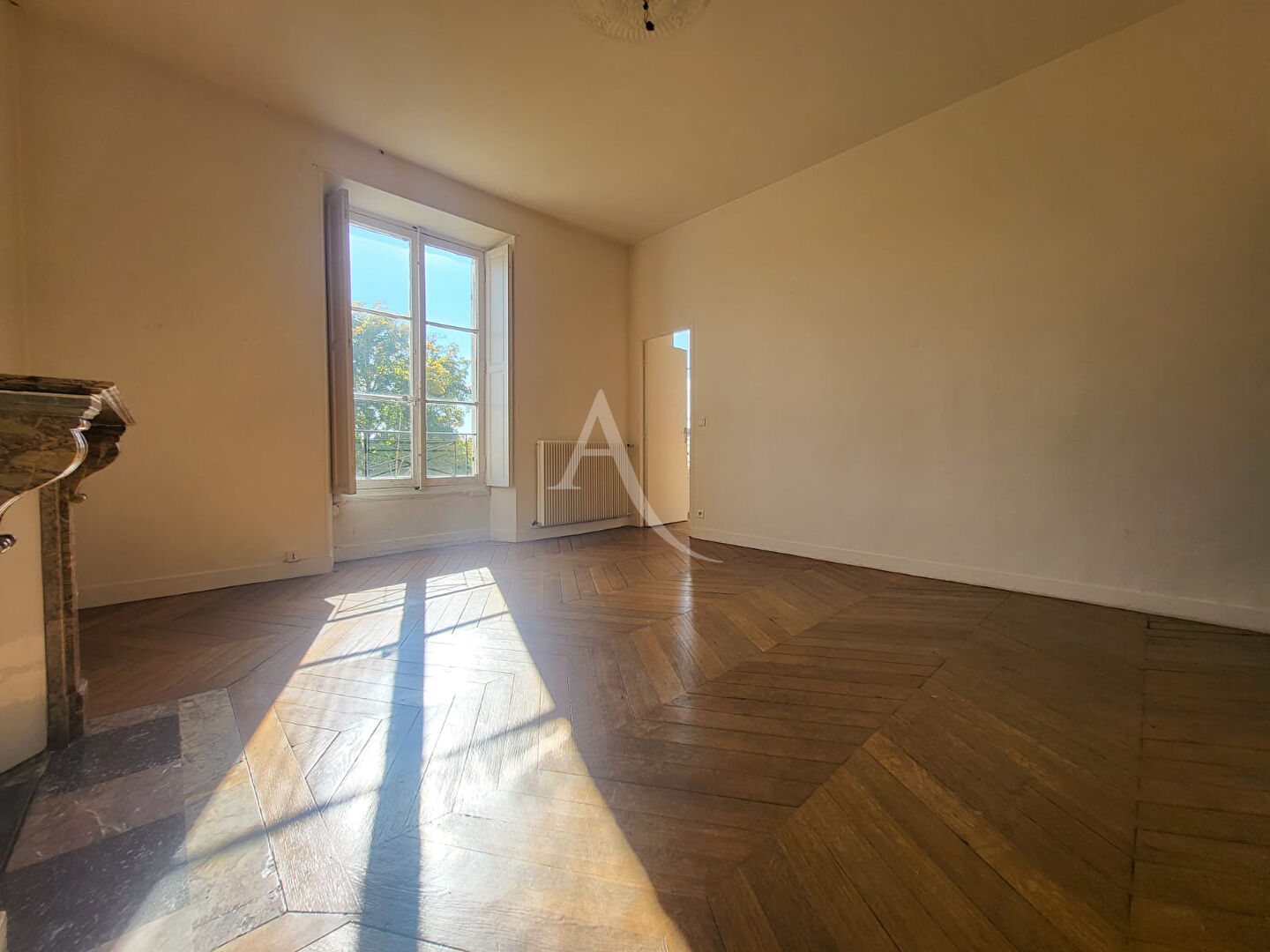 Photo Appartement F2 de 57,99 m2 image 2/6