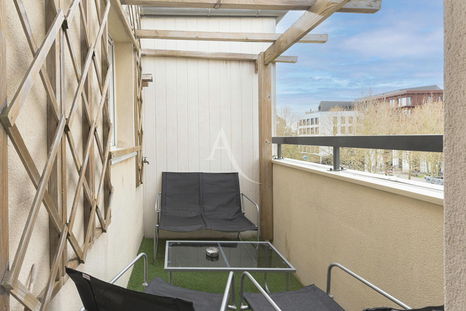 Photo Appartement lumineux au dernier étage, à deux pas du RER A ! image 6/6