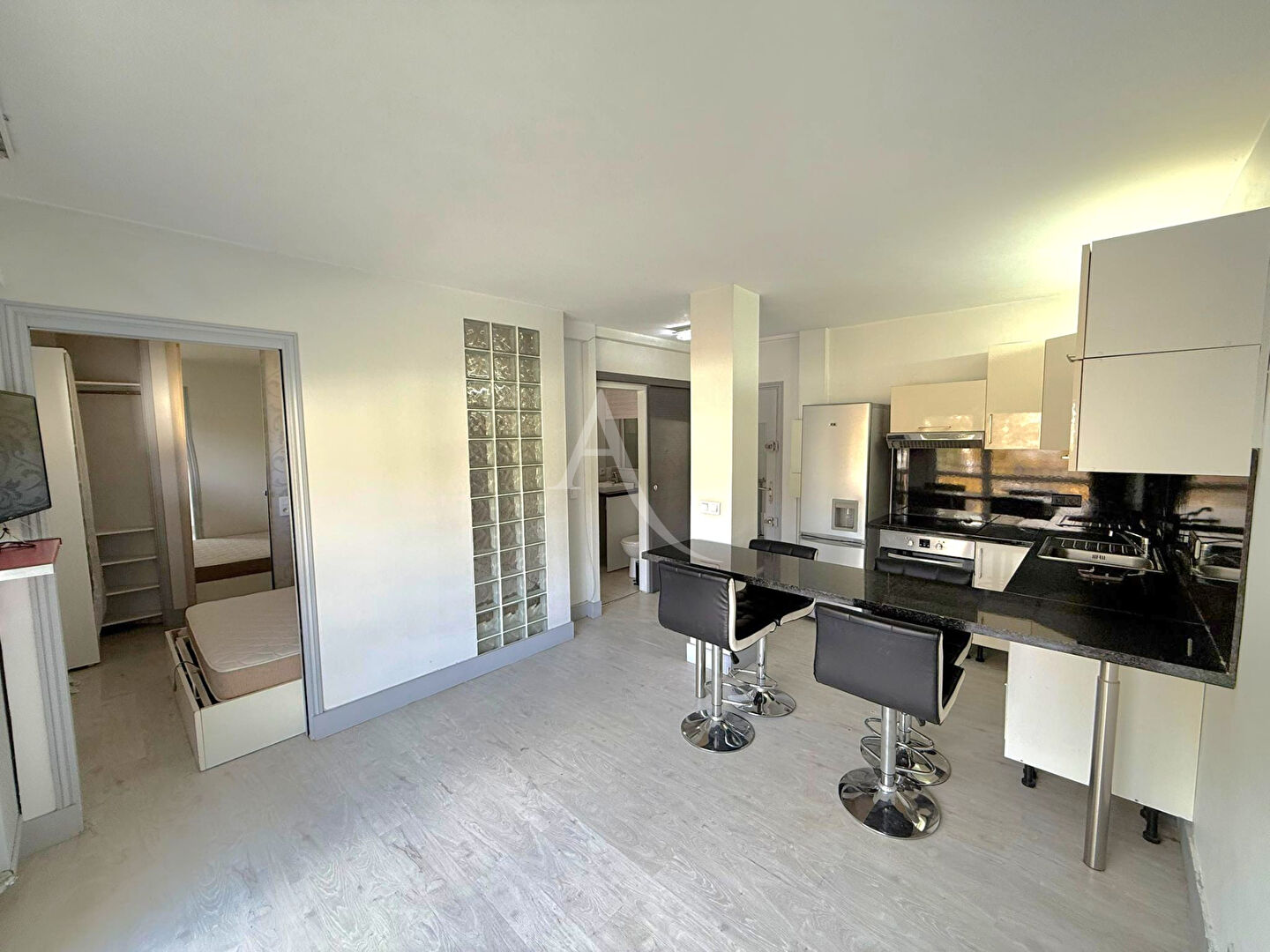 Photo Grand Studio avec BALCON image 2/6