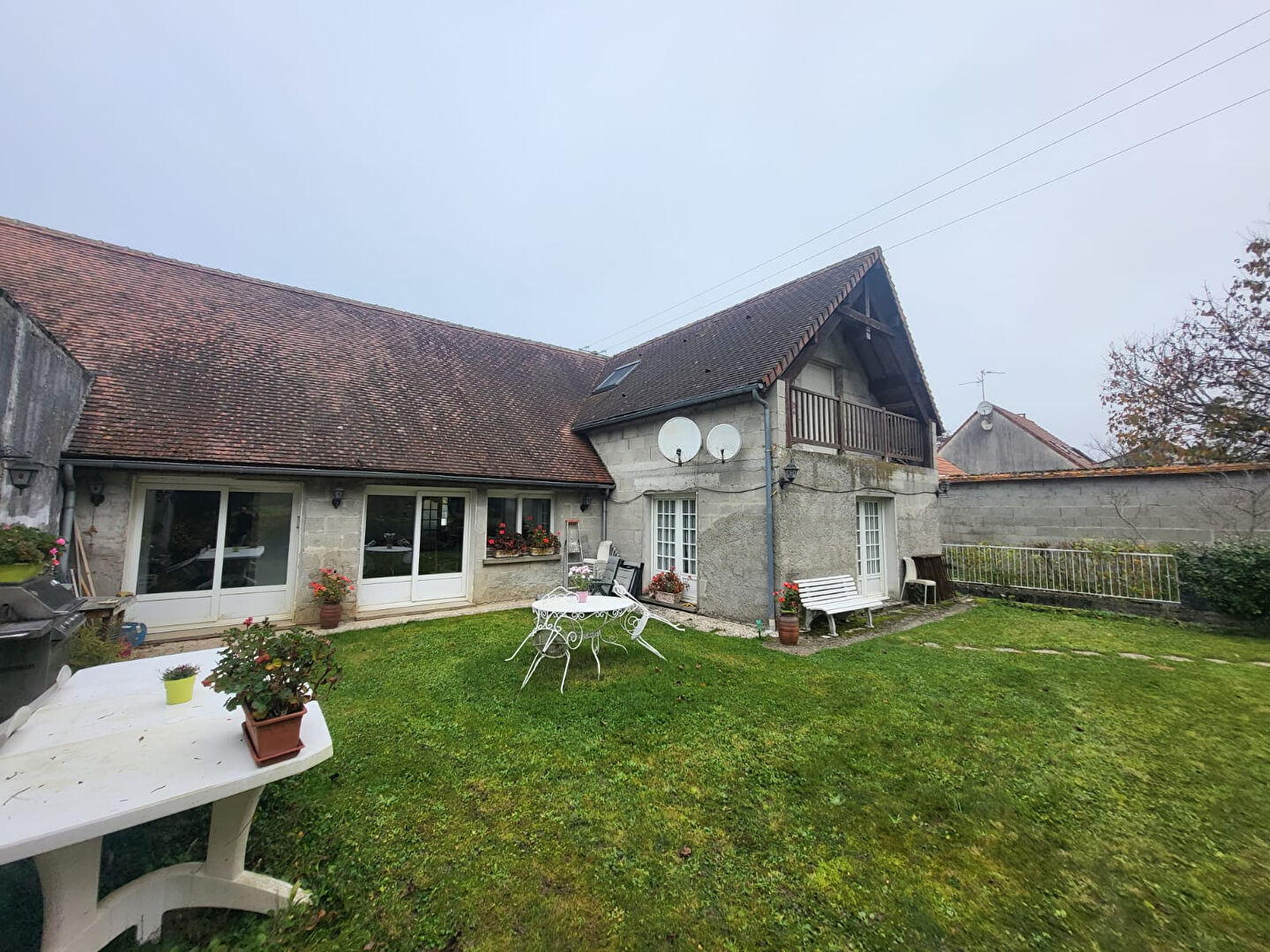 Photo Maison Vernou La Celle Sur Seine 6 pièce(s) 211 m2 image 1/6