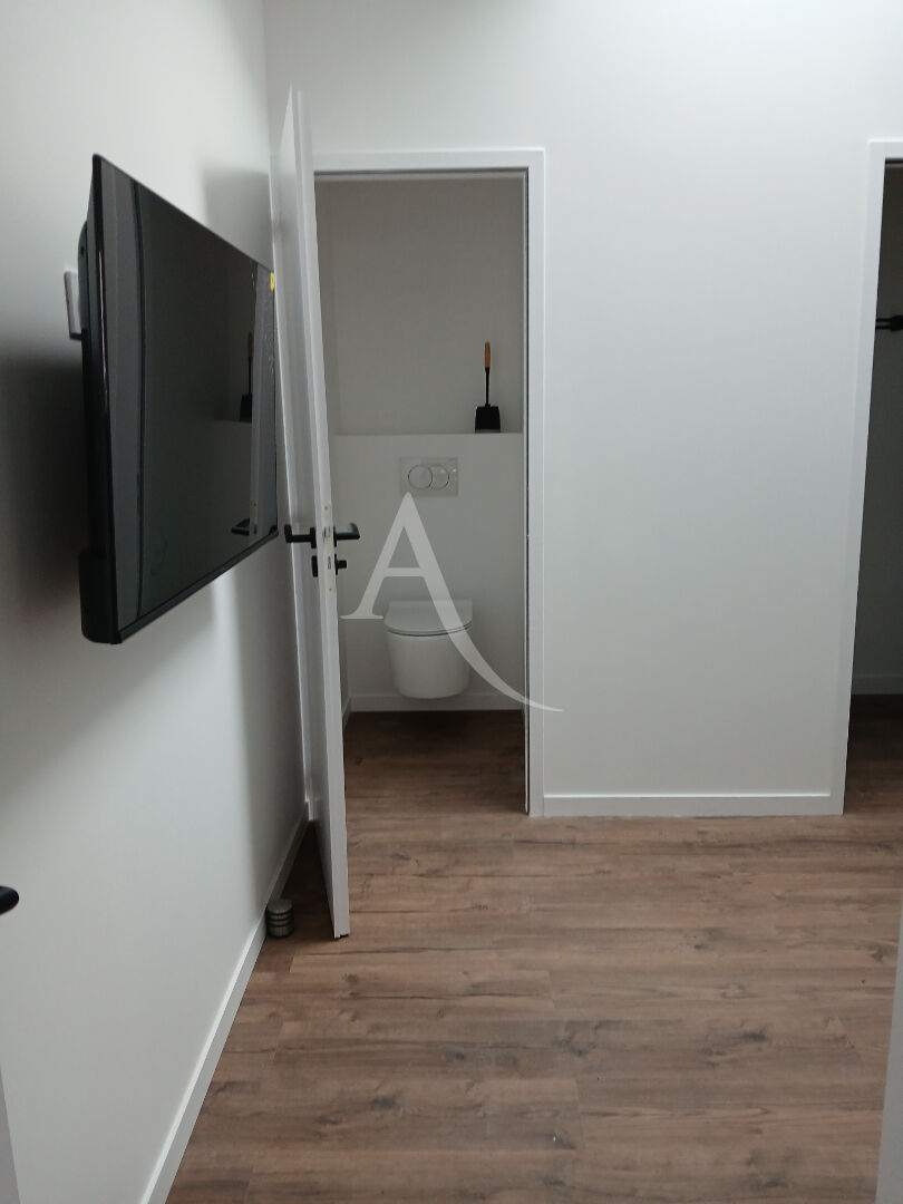 Photo Appartement 1 pièce(s) 24 m2 image 2/6