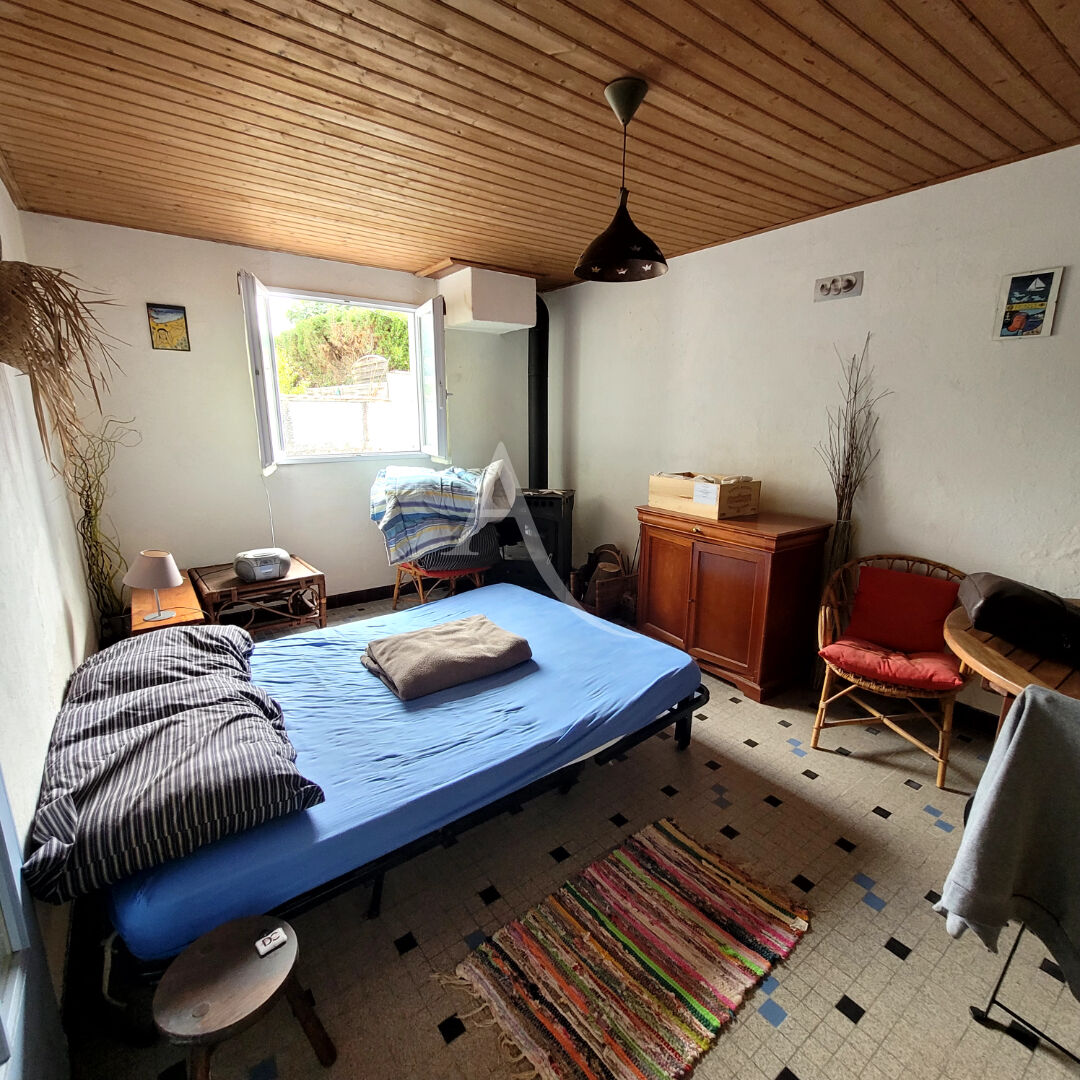 Photo Maison La Jonchere 2 pièce(s) 30 m2 sur terrain constructible image 2/6