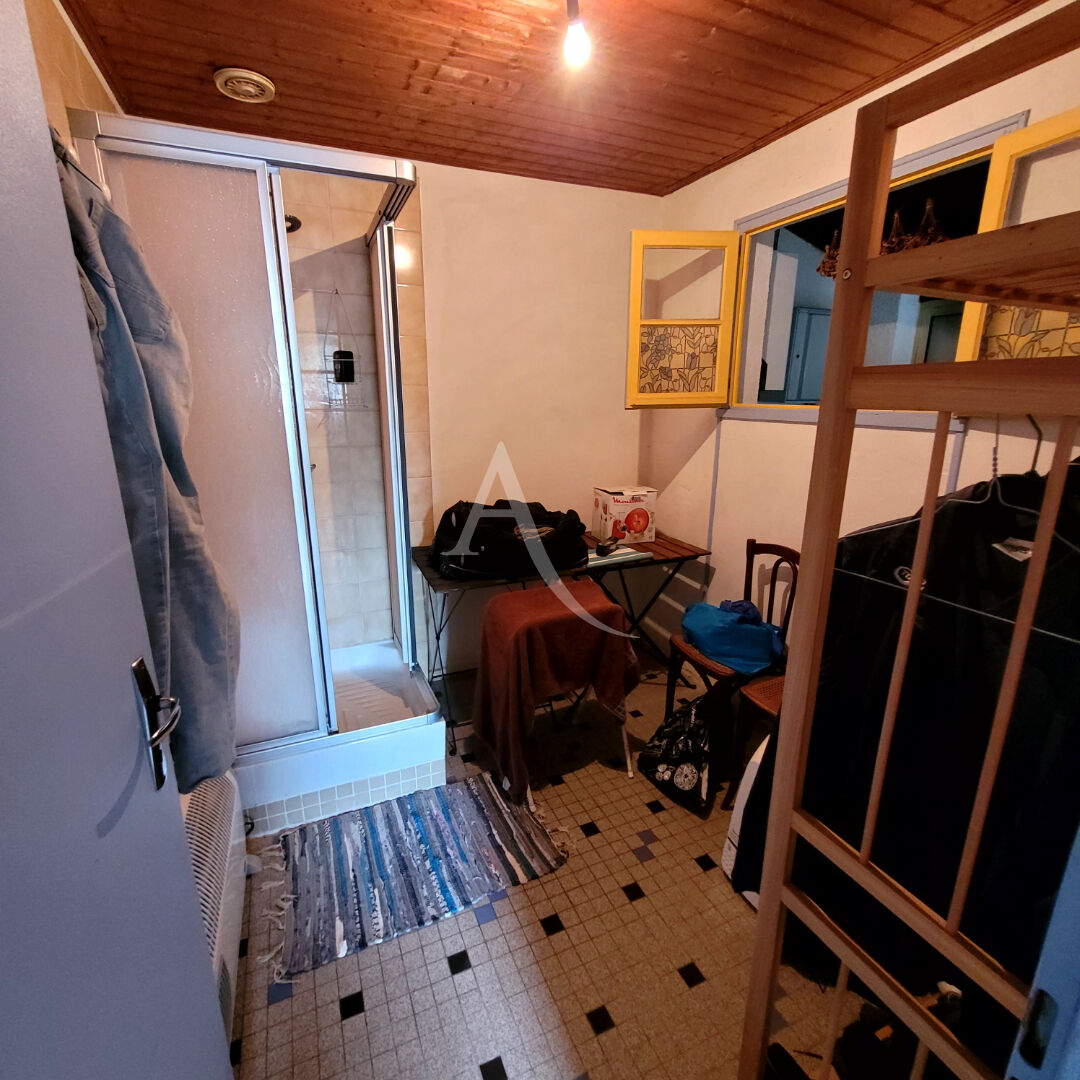 Photo Maison La Jonchere 2 pièce(s) 30 m2 sur terrain constructible image 6/6