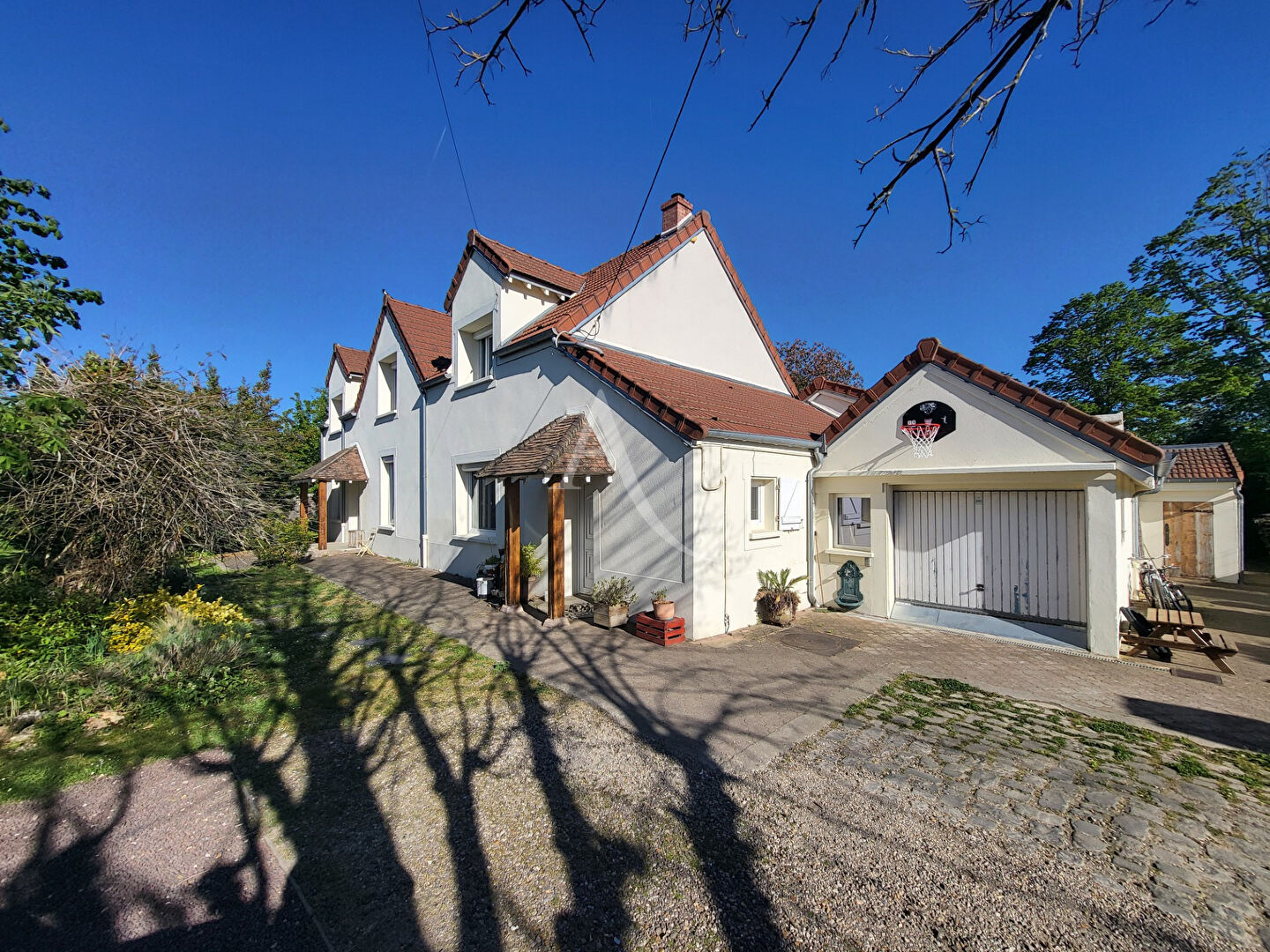Agence immobilière de L'adresse Concept Premium - L'ADRESSE Concept Premium - Guignes