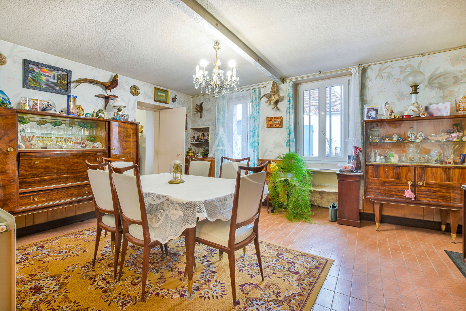 Photo Maison avec dépendances, garages et 800 m2 de terrain image 4/6