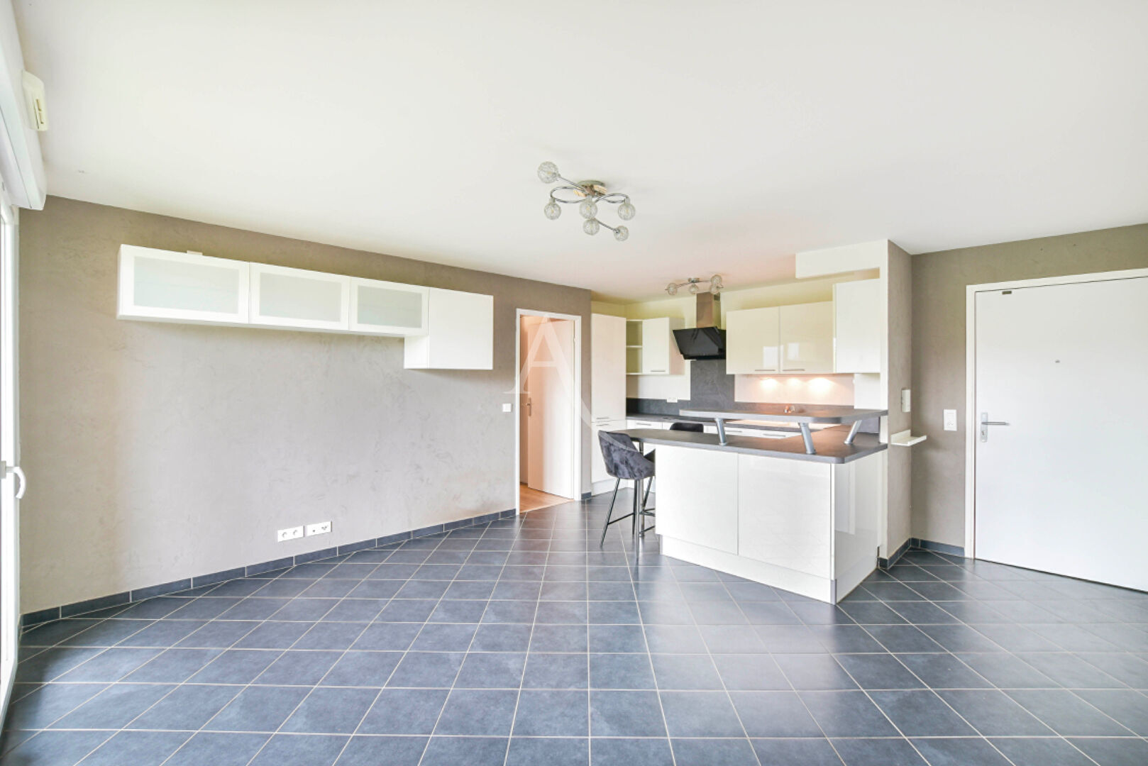 Photo Appartement  3 pièces 2014 image 2/6