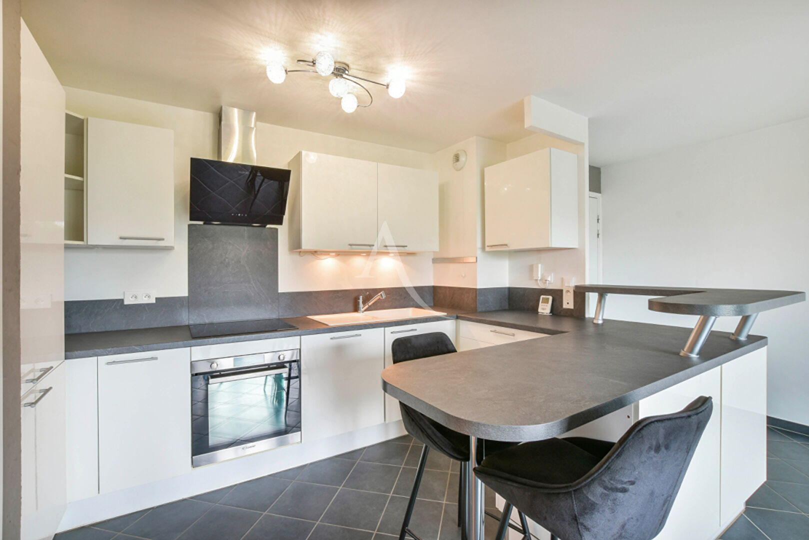 Photo Appartement  3 pièces 2014 image 3/6