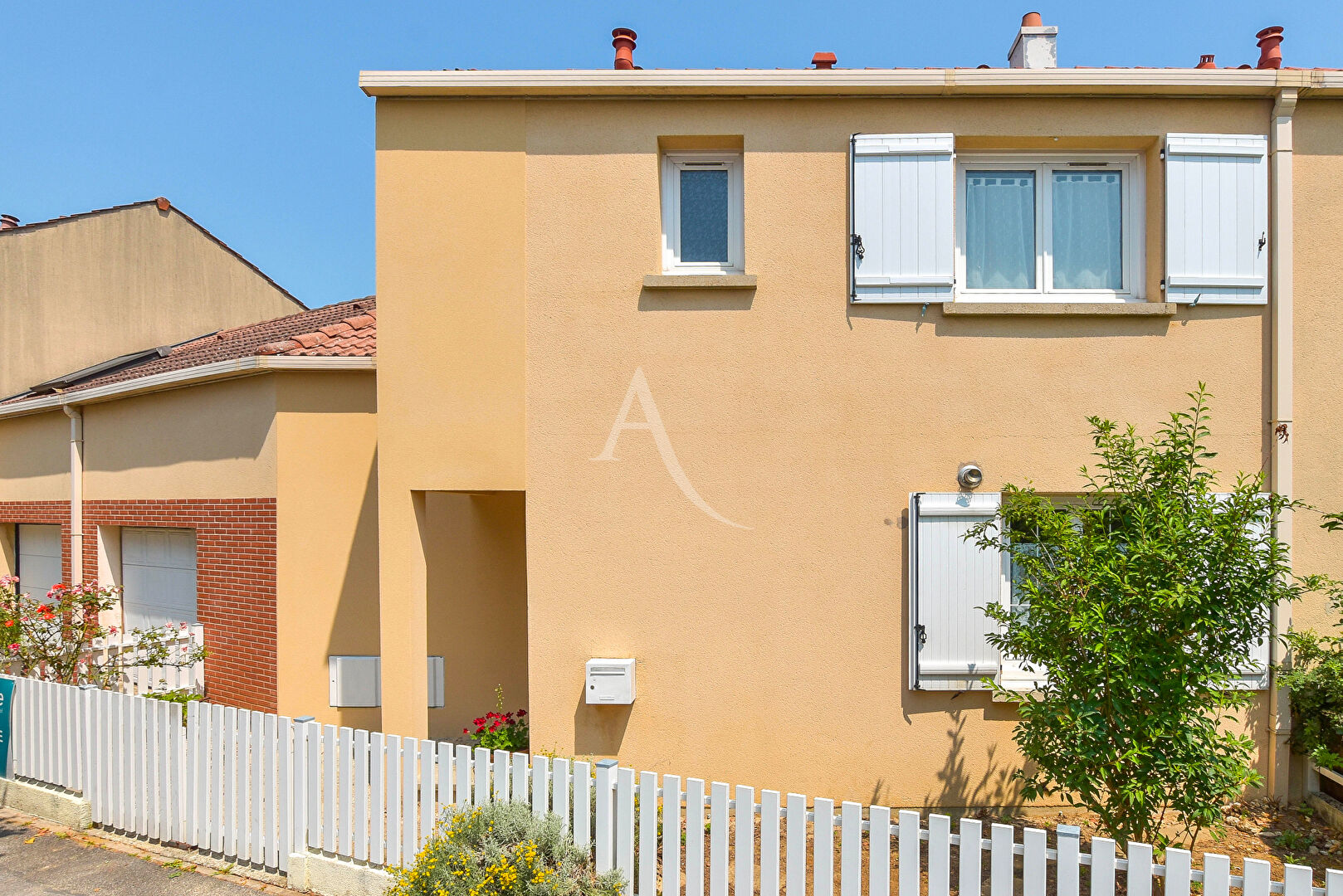 Découvrez Votre Future Maison : T4 de 89 m² à MOISSY-CRAMAYEL Exclusivité - Maison 4 Pièces