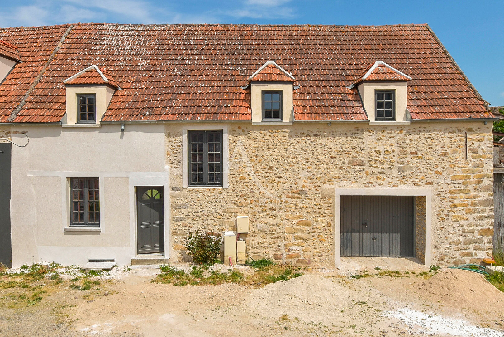 Photo Grange de 165 m² à réhabiliter selon vos goûts ! image 1/6