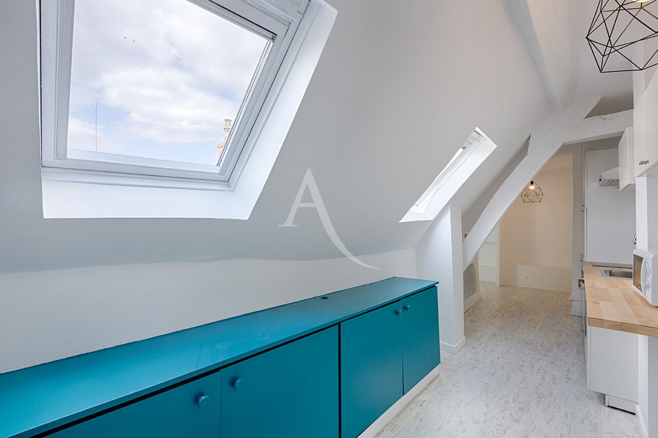 Photo F2 meublé centre ville de Melun image 5/6