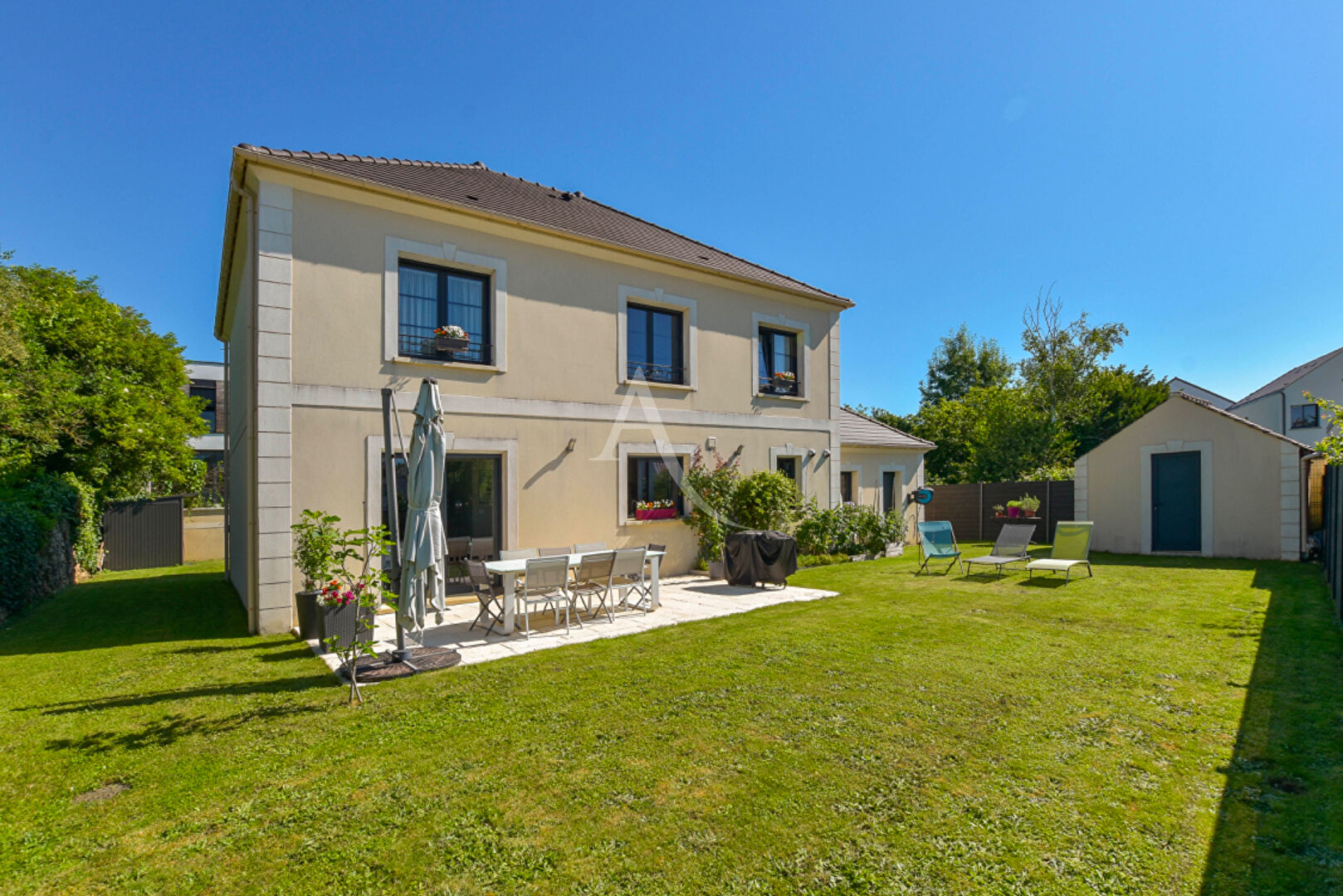 Photo Maison Moderne à Vaux le pénil 164m2 image 4/6