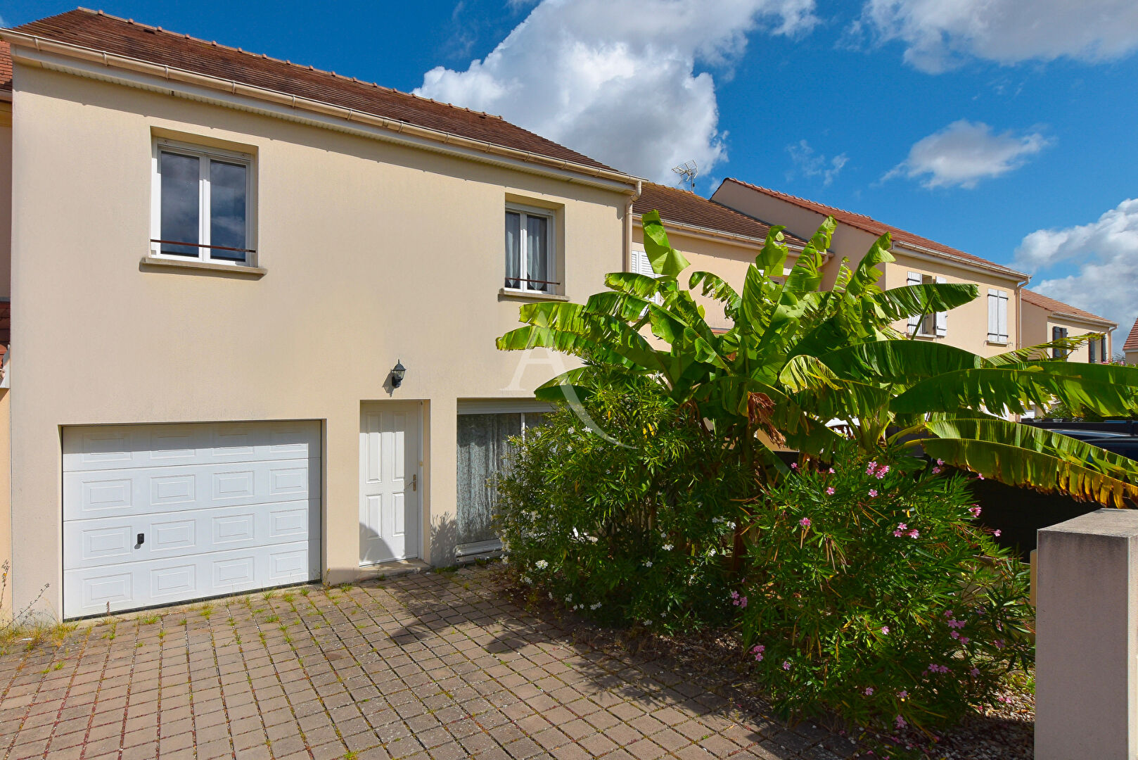 Agence immobilière de L'adresse Concept Premium - L'ADRESSE Concept Premium - Guignes