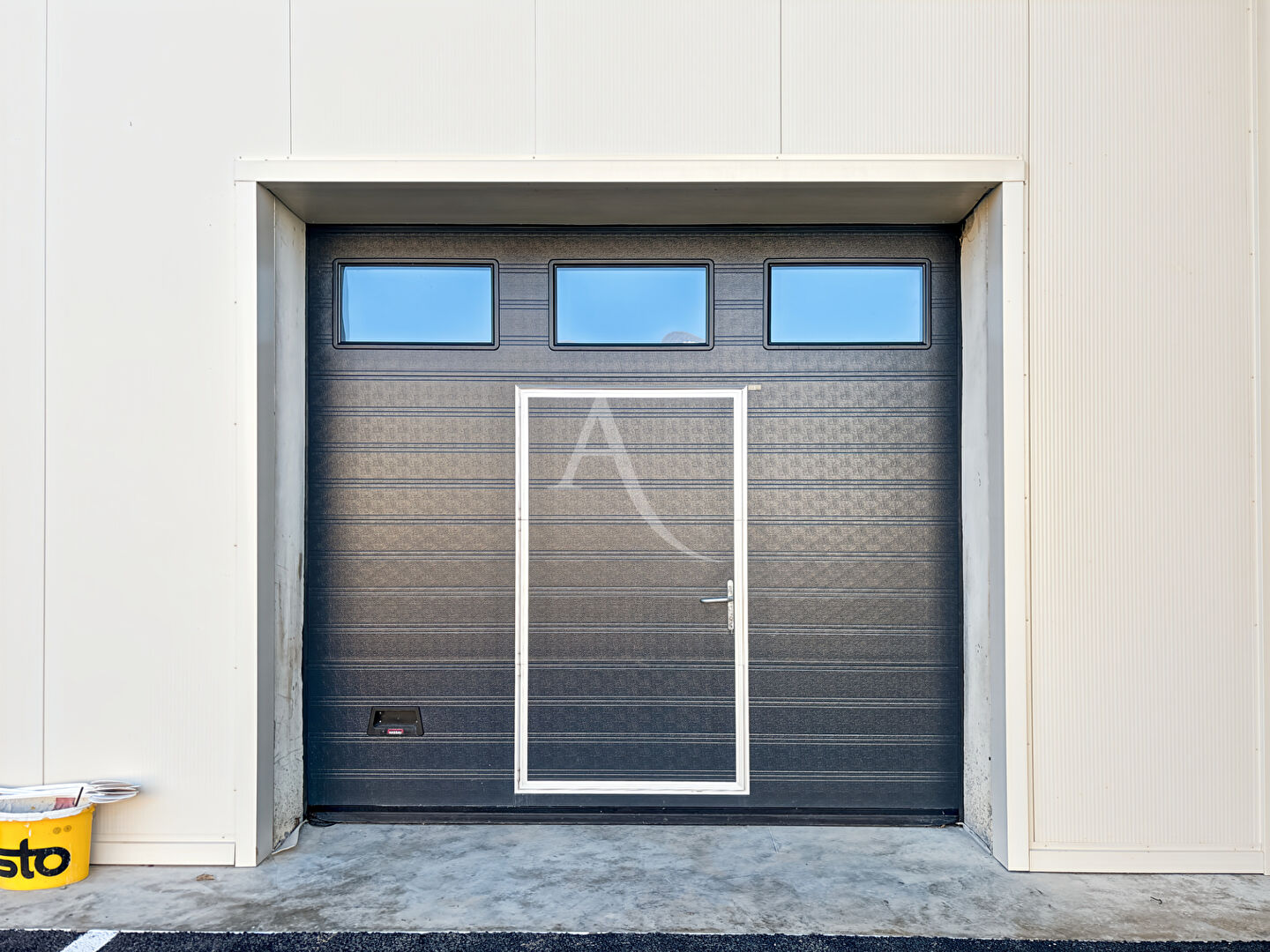 Photo Entrepôt de 48,27m2 PERIGNY SUR YERRES image 3/6