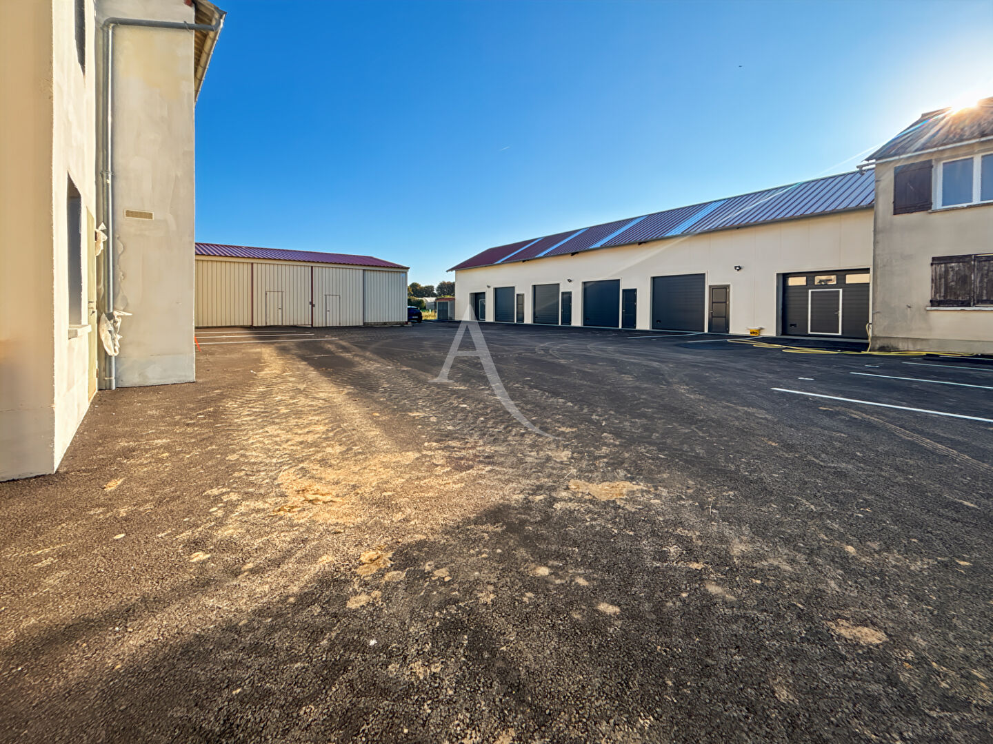 Photo Entrepôt de 60,42m2 PERIGNY SUR YERRES image 2/6