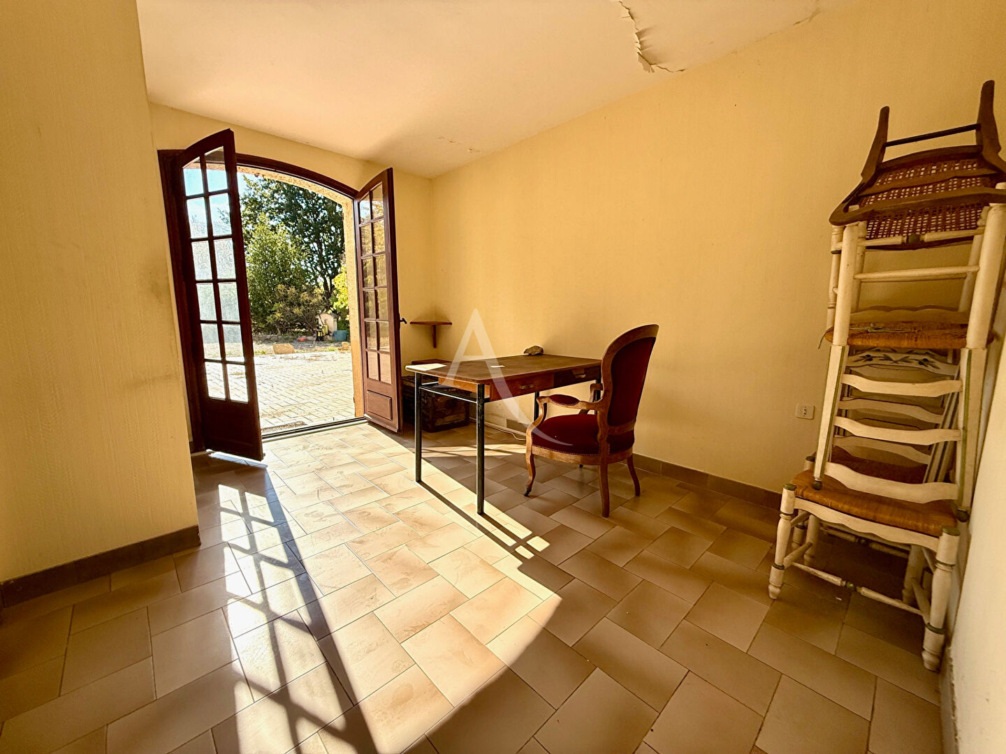 Photo MAISON À FORT POTENTIEL AVEC GRAND TERRAIN 3 853m² image 6/6