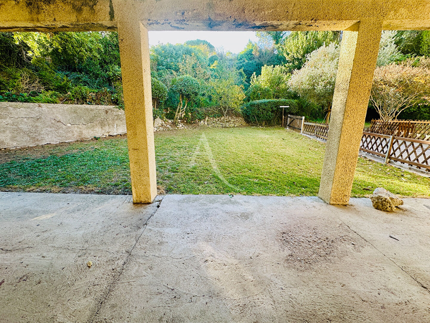 Photo MONTAGNAC villa de 131 m² avec jardin arboré et grand garage de 95m² image 5/6