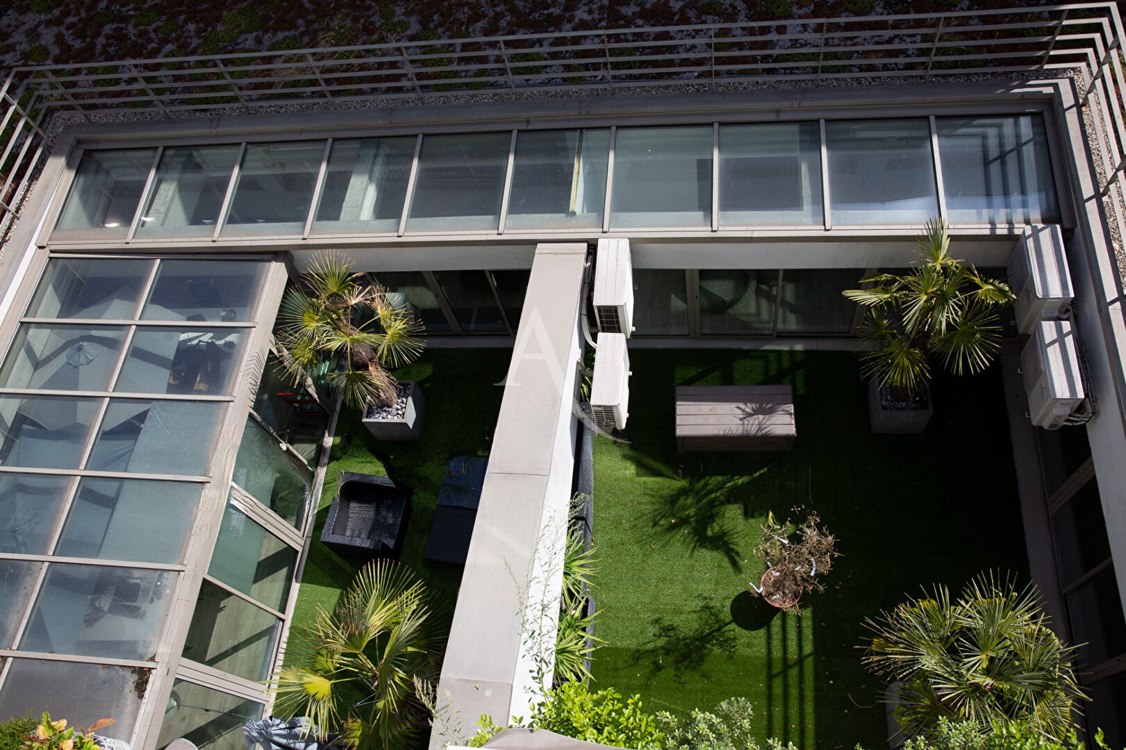 Photo Local Paris 582 m2 image 1/1