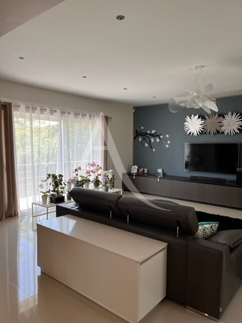 Photo Maison de 240m² habitable à 10 minutes ouest de CAHORS. image 6/6