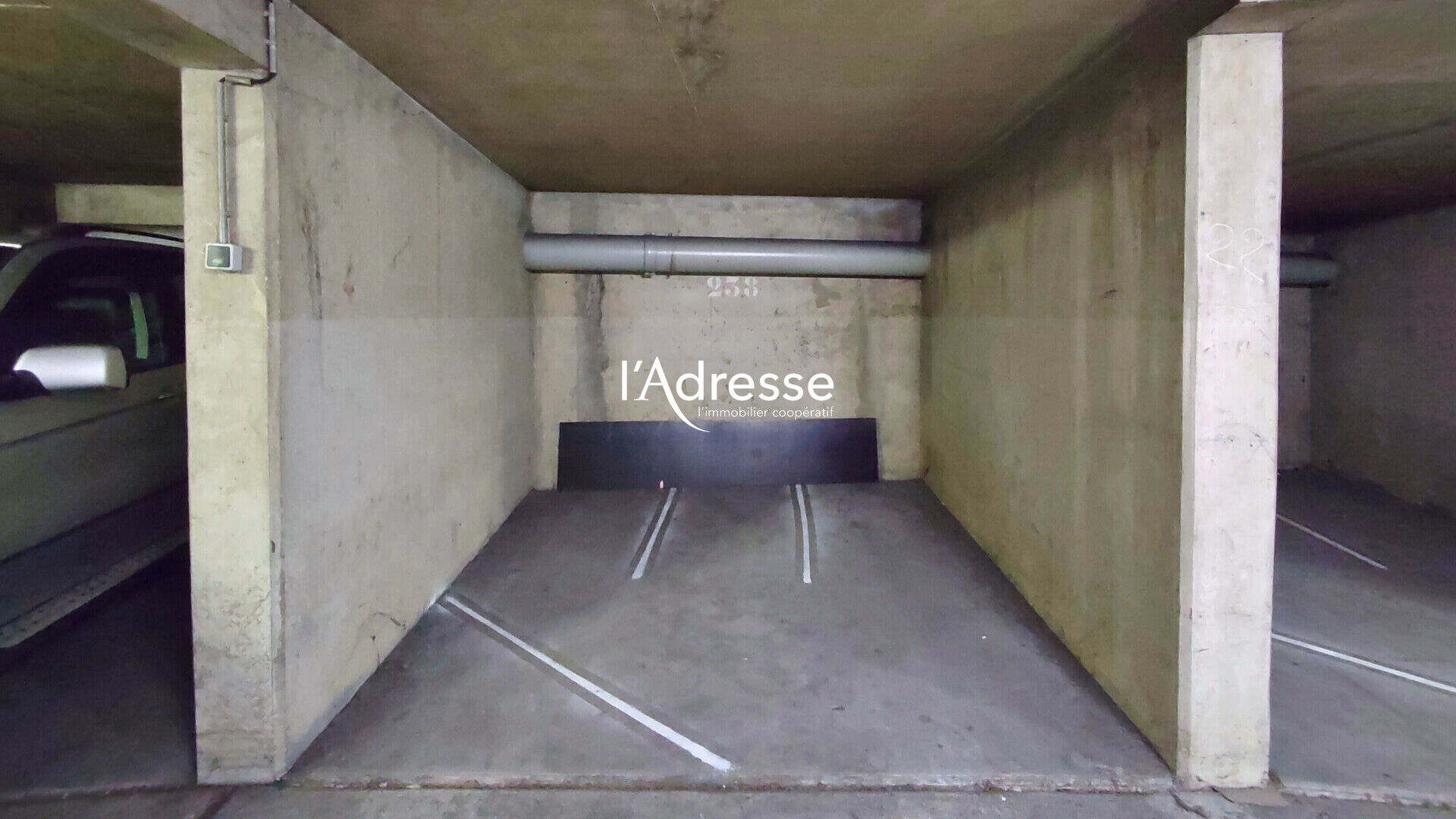 Photo 3 Emplacements de Parking - Métro Balard (Paris 15e) image 4/6