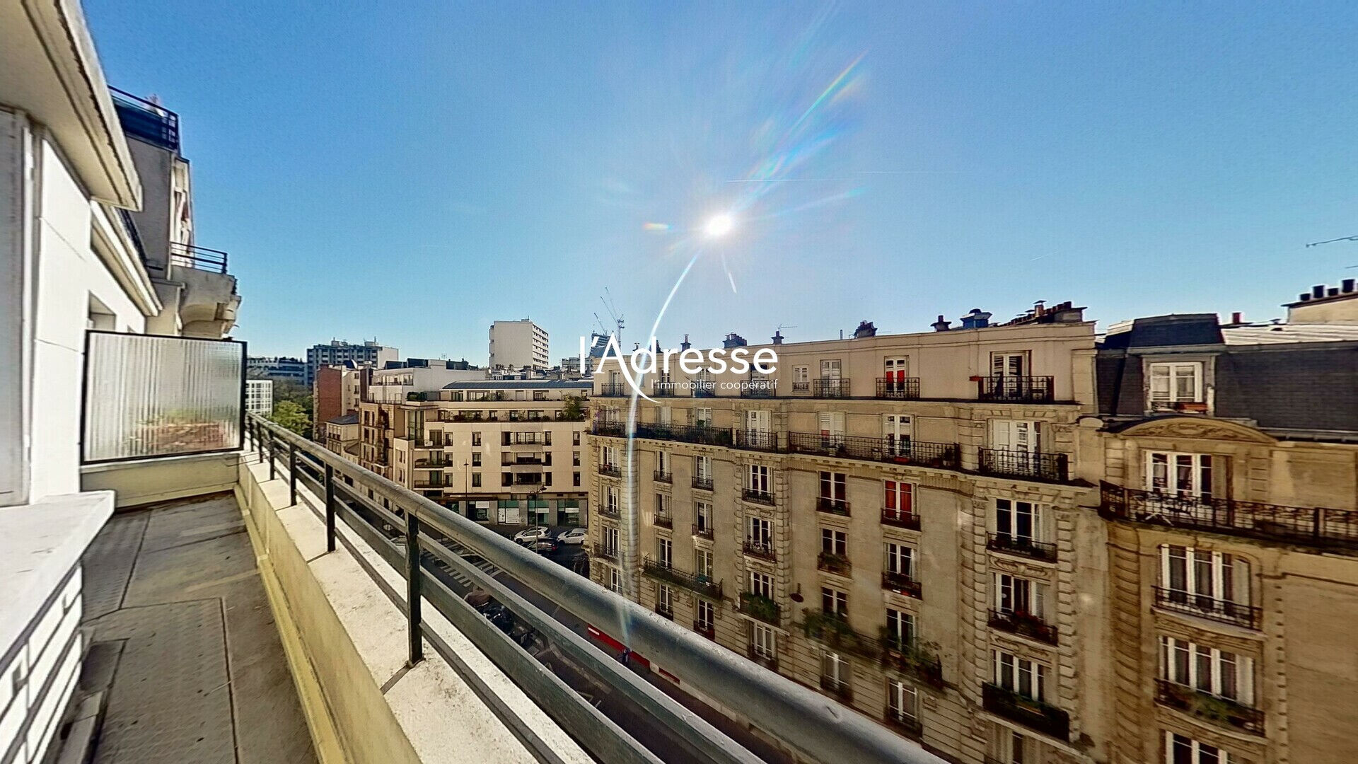 Paris 15e - Studio ensoleillé avec balcon !