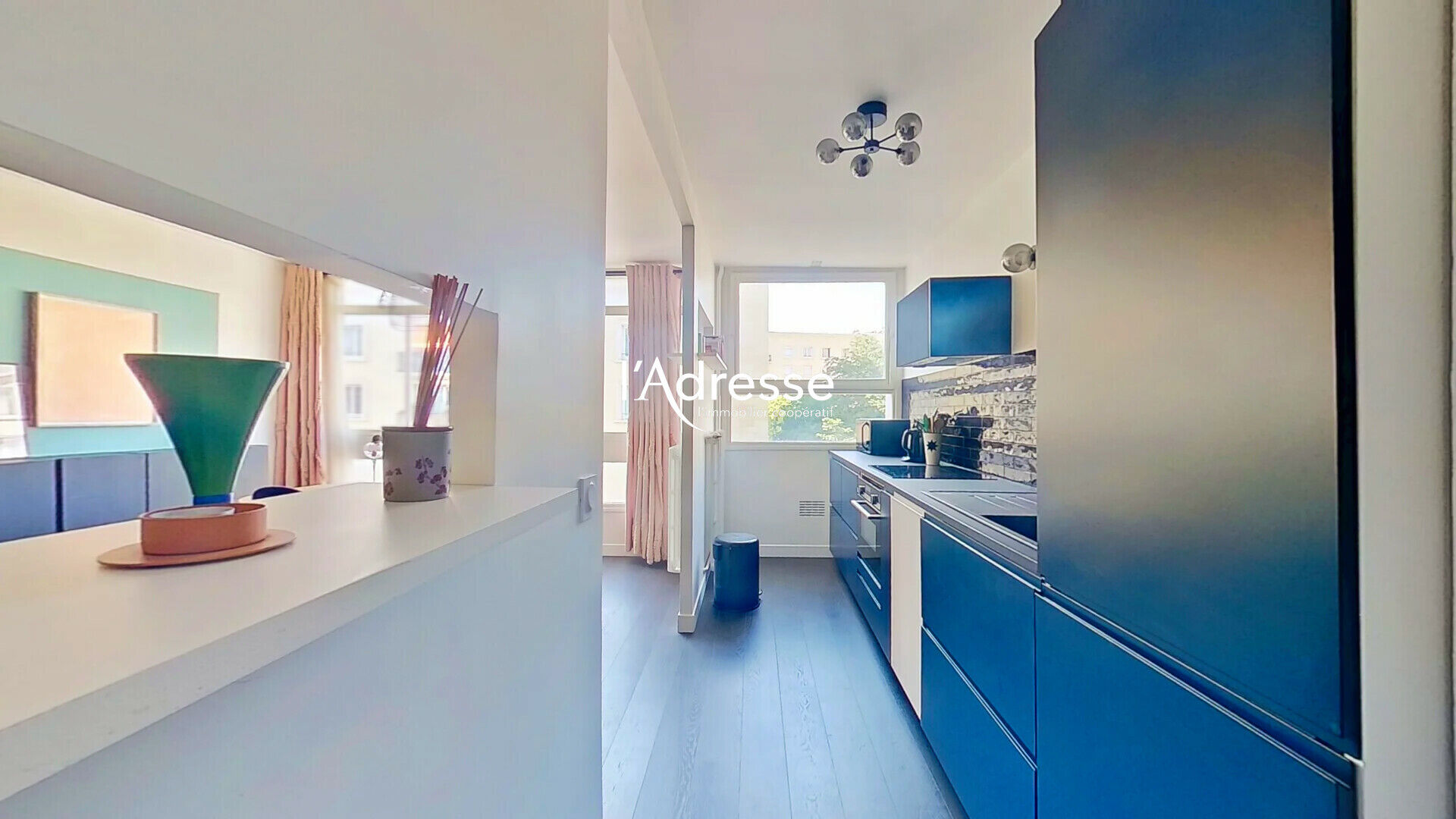 Photo 3 Pièces de 82 m² - Traversant avec balcon et chambres au calme absolu sur jardin arboré image 5/6