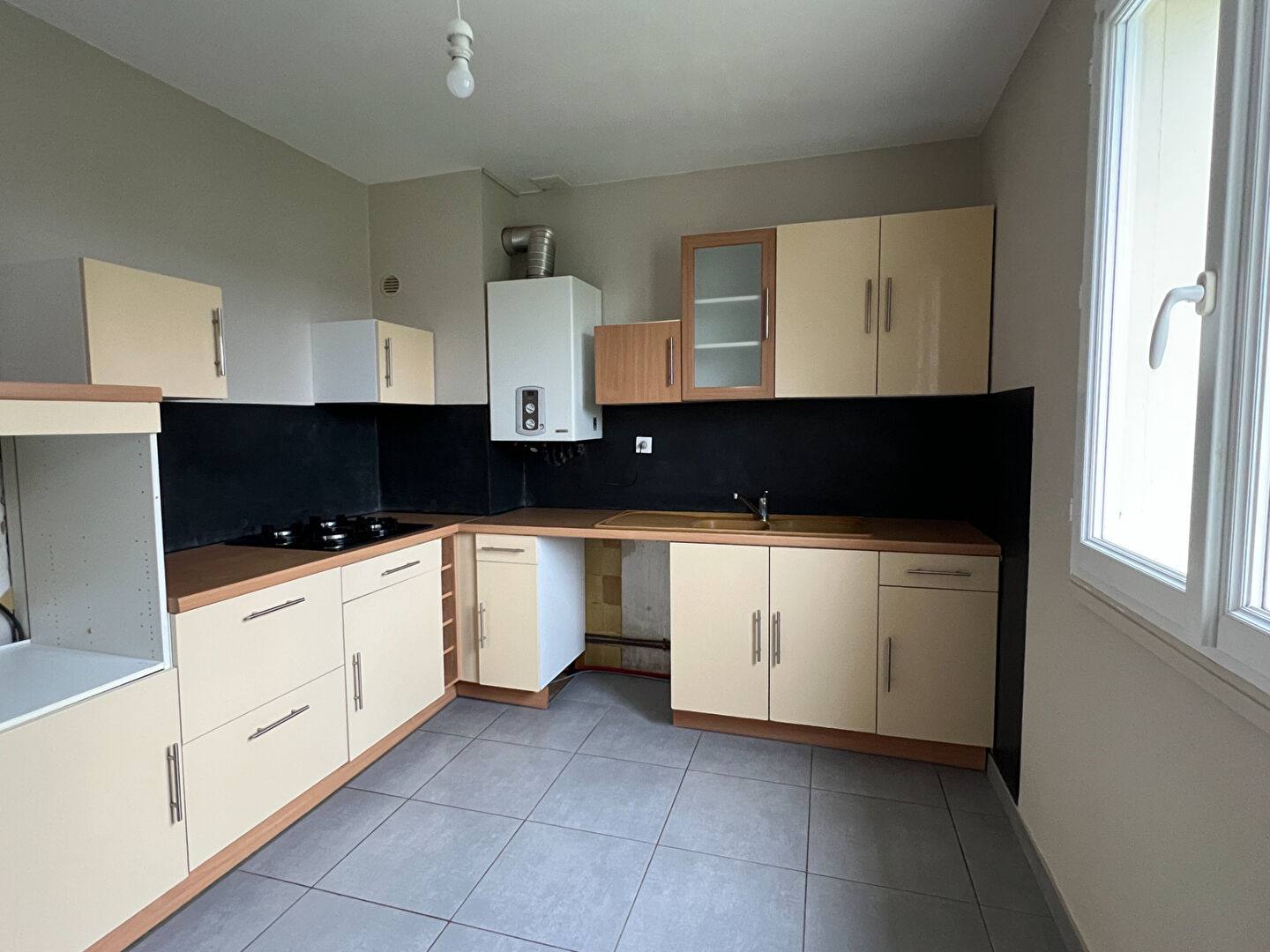 Photo Gouesnach, au coeur du bourg - Maison 4 chambres de 115m² image 4/6