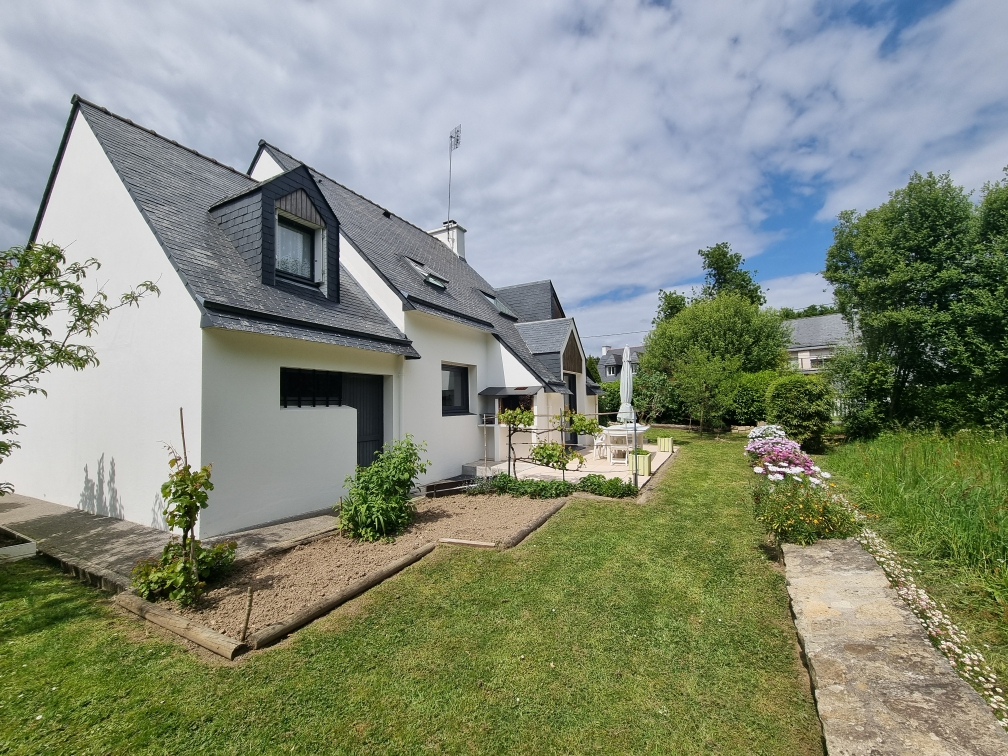 MAISON  INDIVIDUELLE FOUESNANT  BEG MEIL- 120 m2 hab.