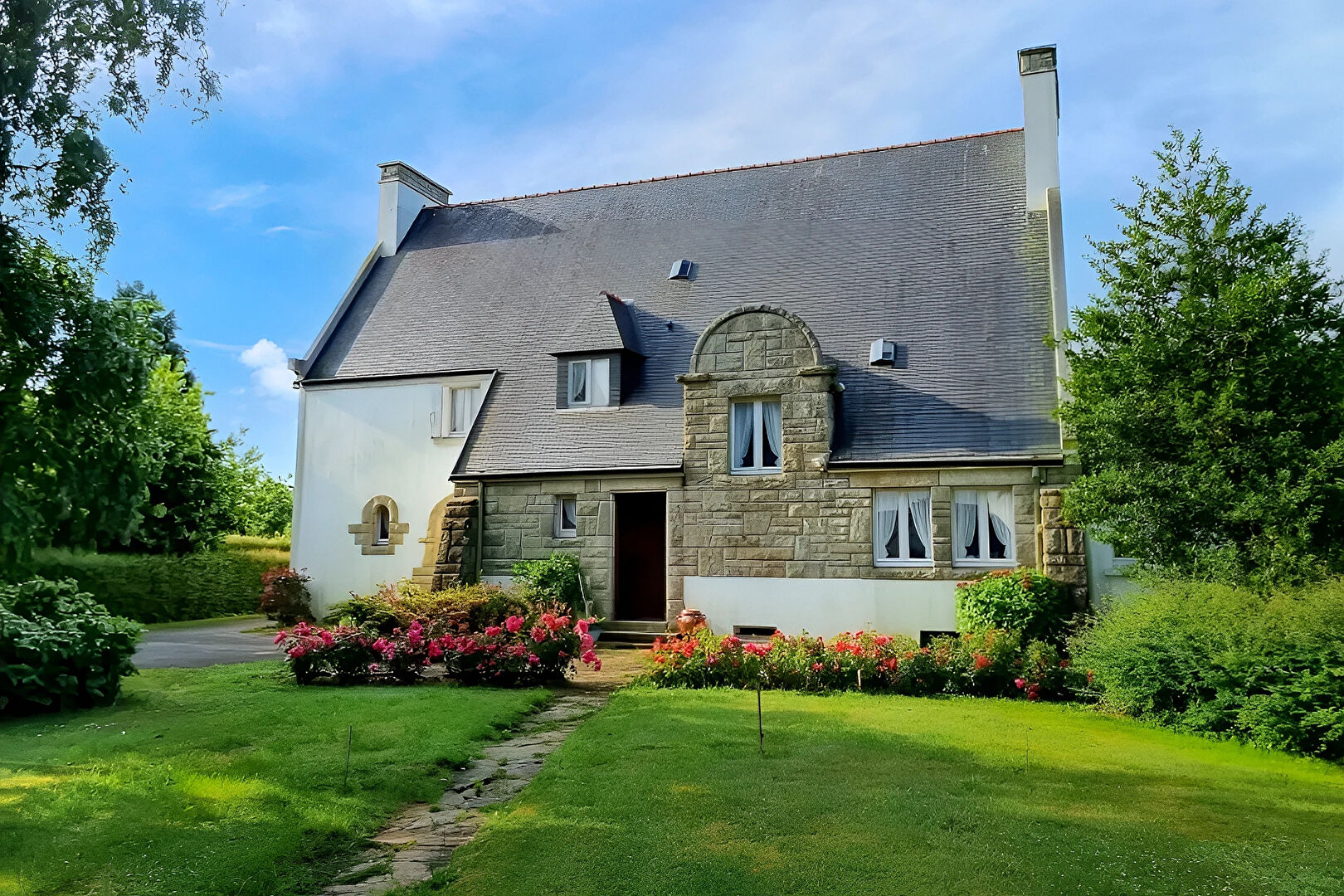 PLEUVEN , côté Fouesnant, Maison familiale 11pièces sur 2333m² de terrain