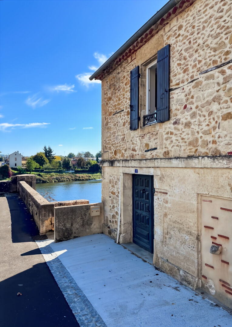 Photo Maison mitoyenne avec vue sur le Lot image 3/6