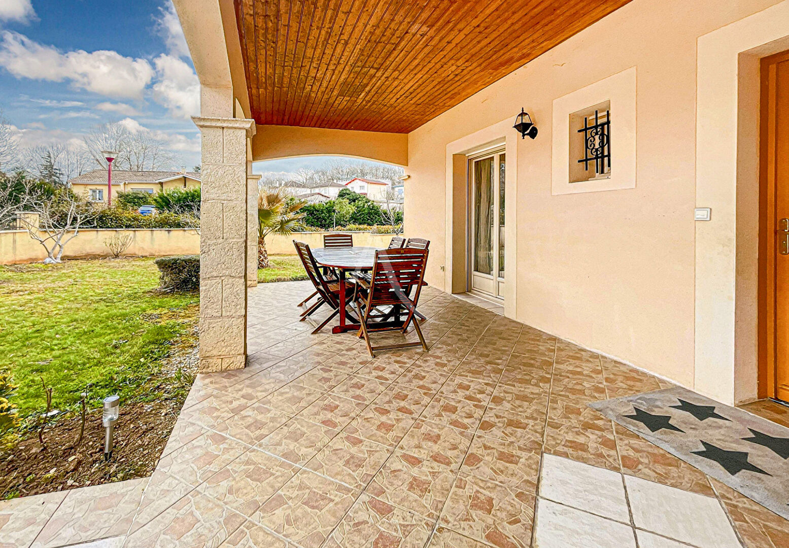 Photo A VENDRE - Grande maison de plain-pied image 3/6