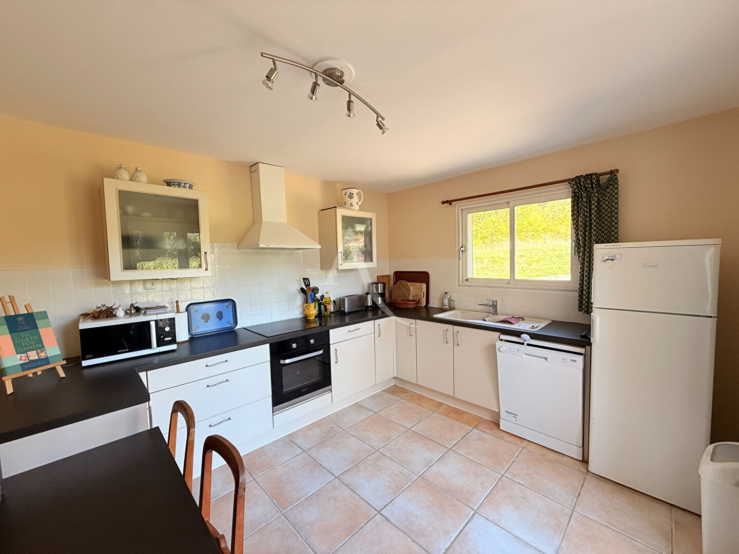 Photo Maison 3 chambres, piscine proches commerces image 1/6