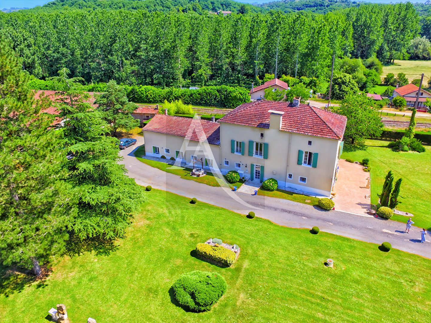 Exceptionnelle propriété de caractère avec gîte et dépendances