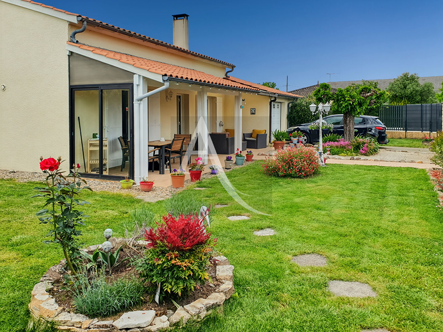 Photo Maison avec piscine sur 1200 m2 de terrain clos image 4/6