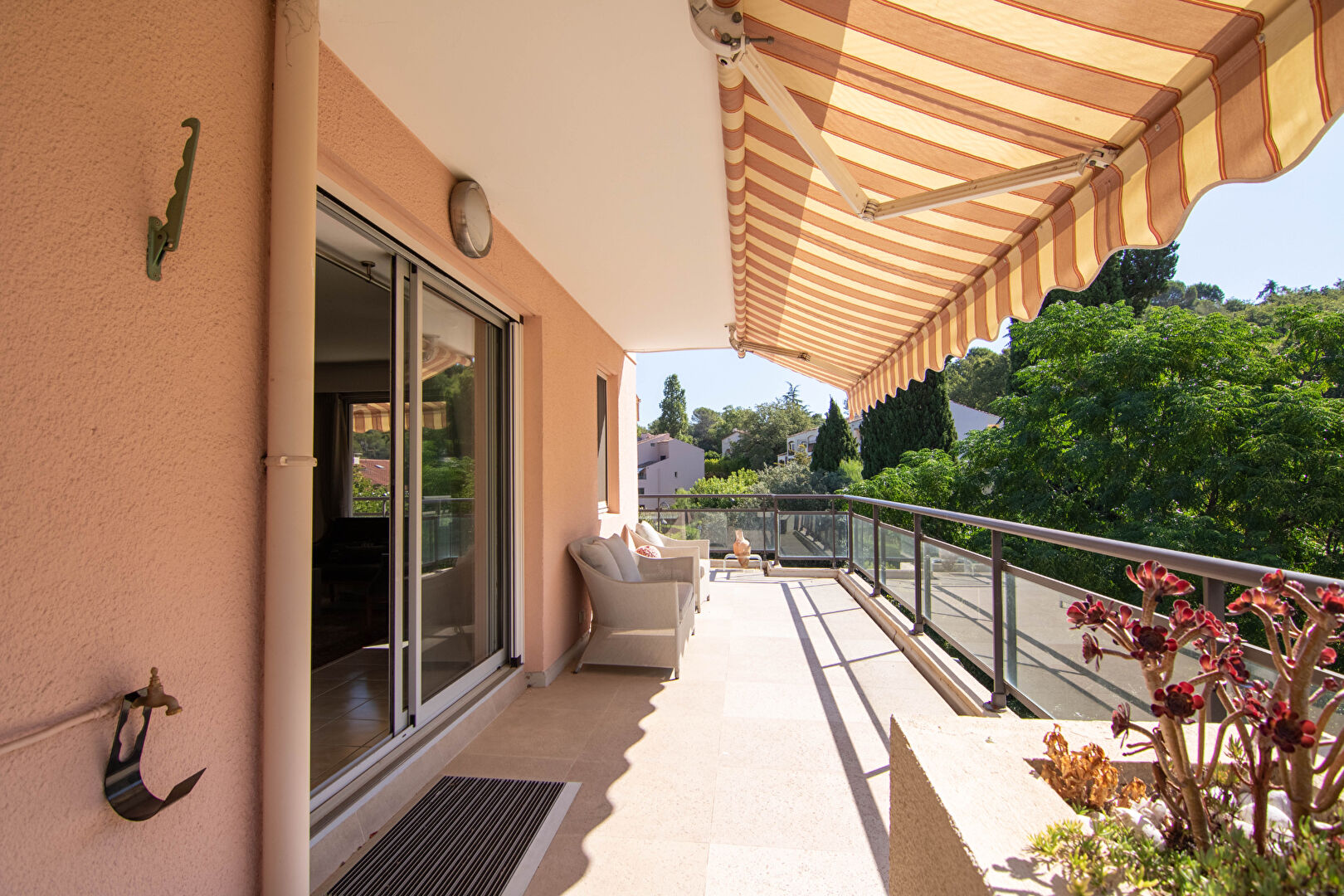 Vente Appartement 4  pièces Mougins